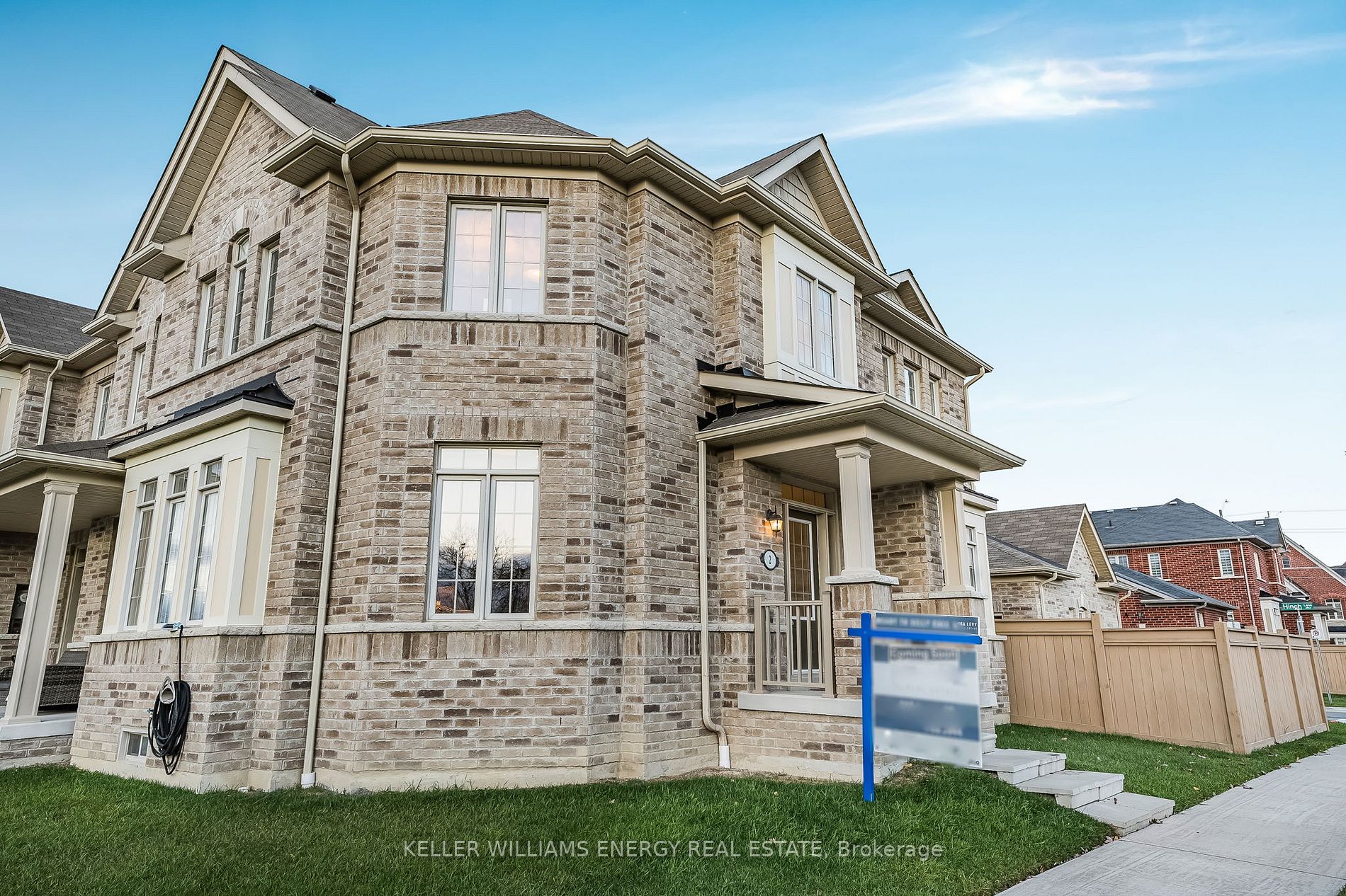 2 Drayton Avenue