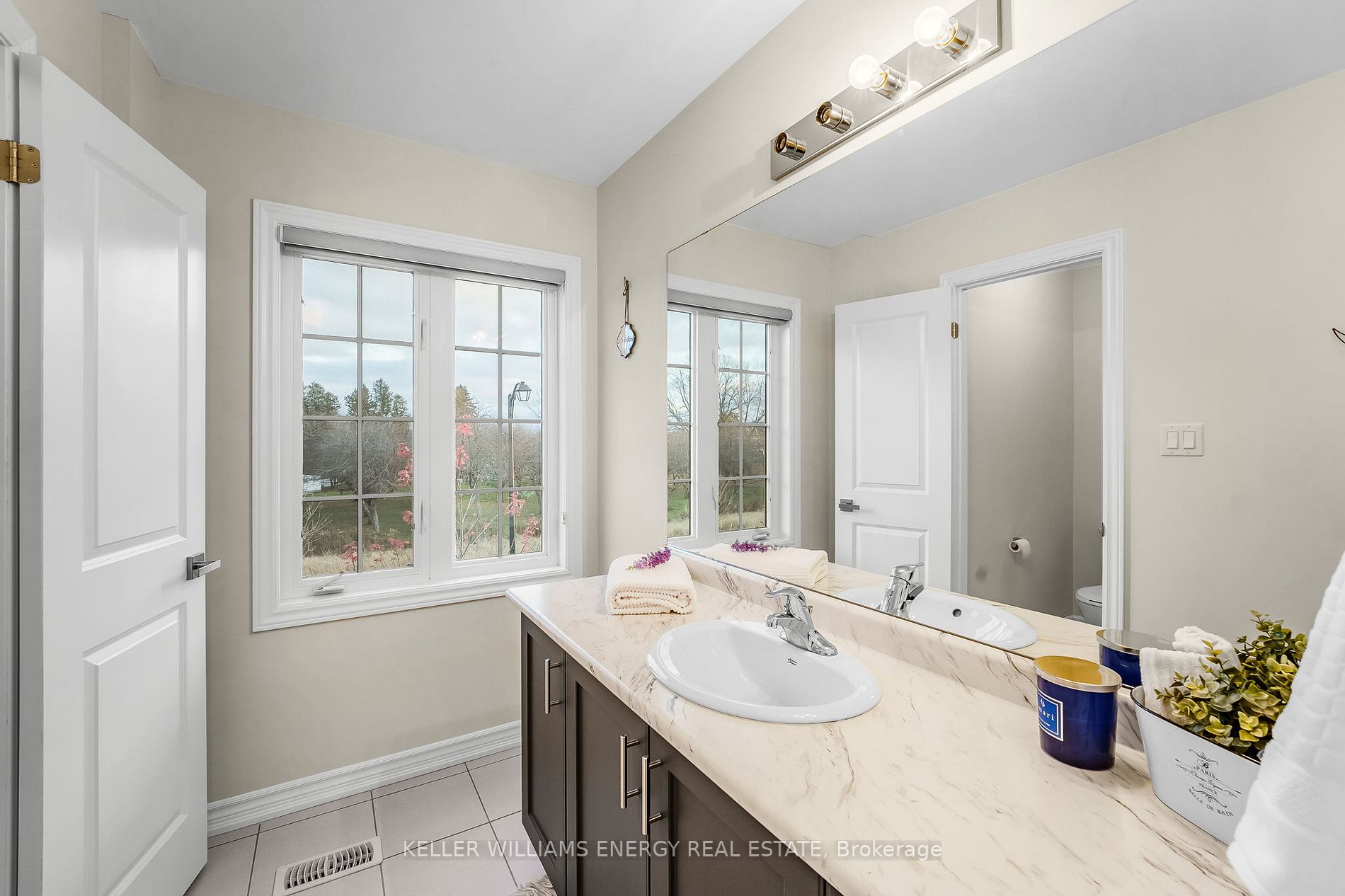 2 Drayton Avenue