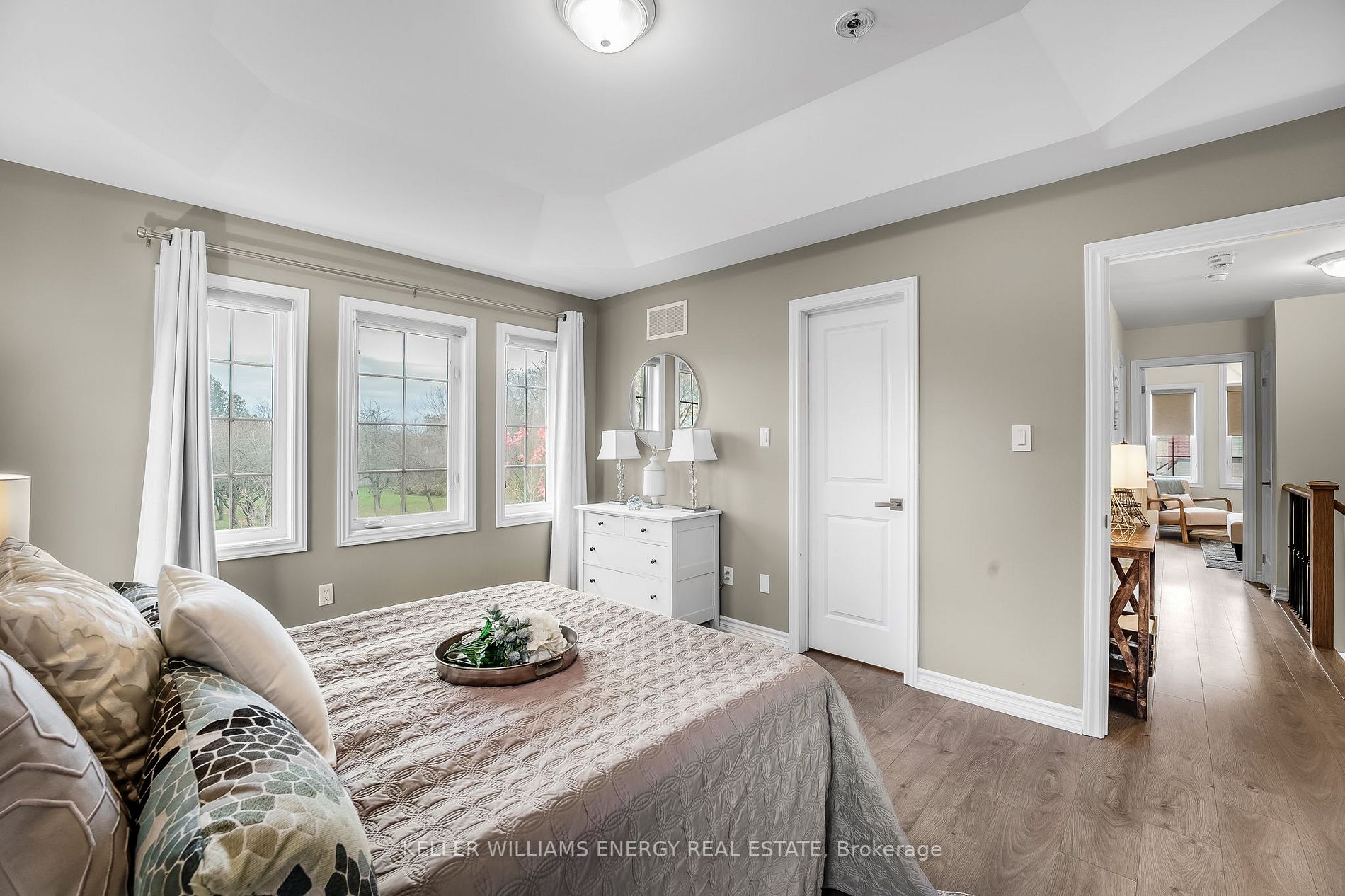 2 Drayton Avenue