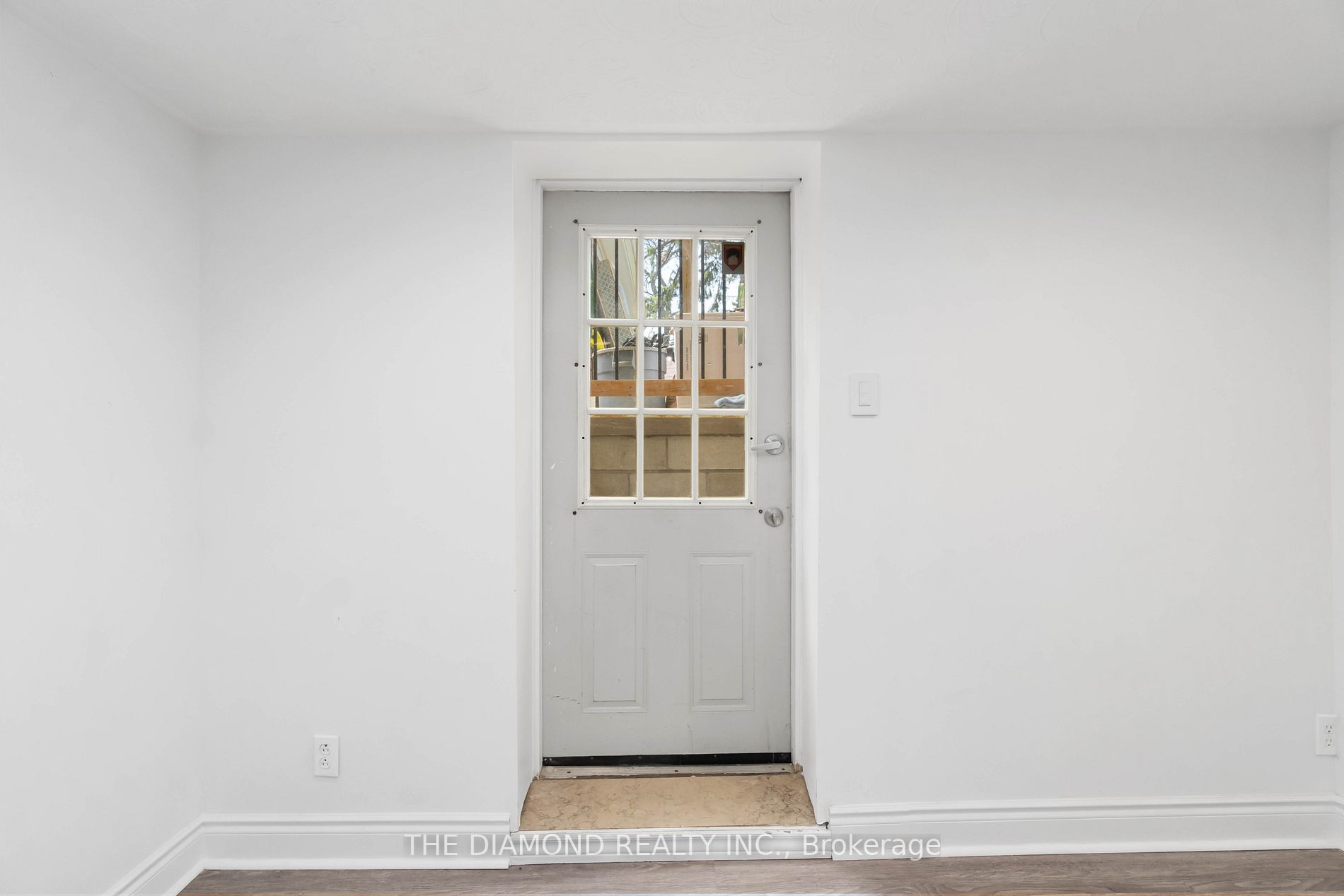 10 Compton Dr, #Bsmt