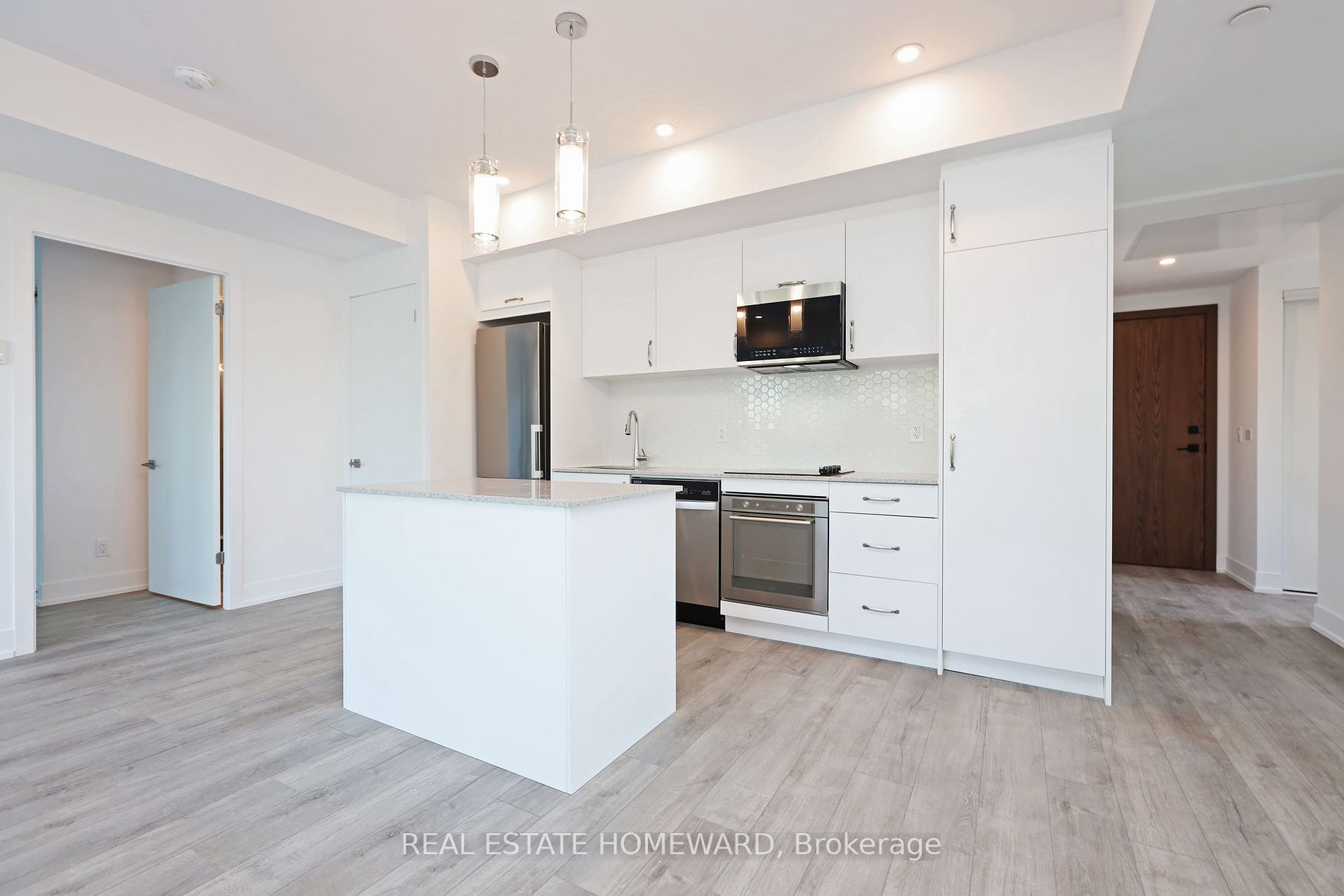 1316 Kingston Rd, #406