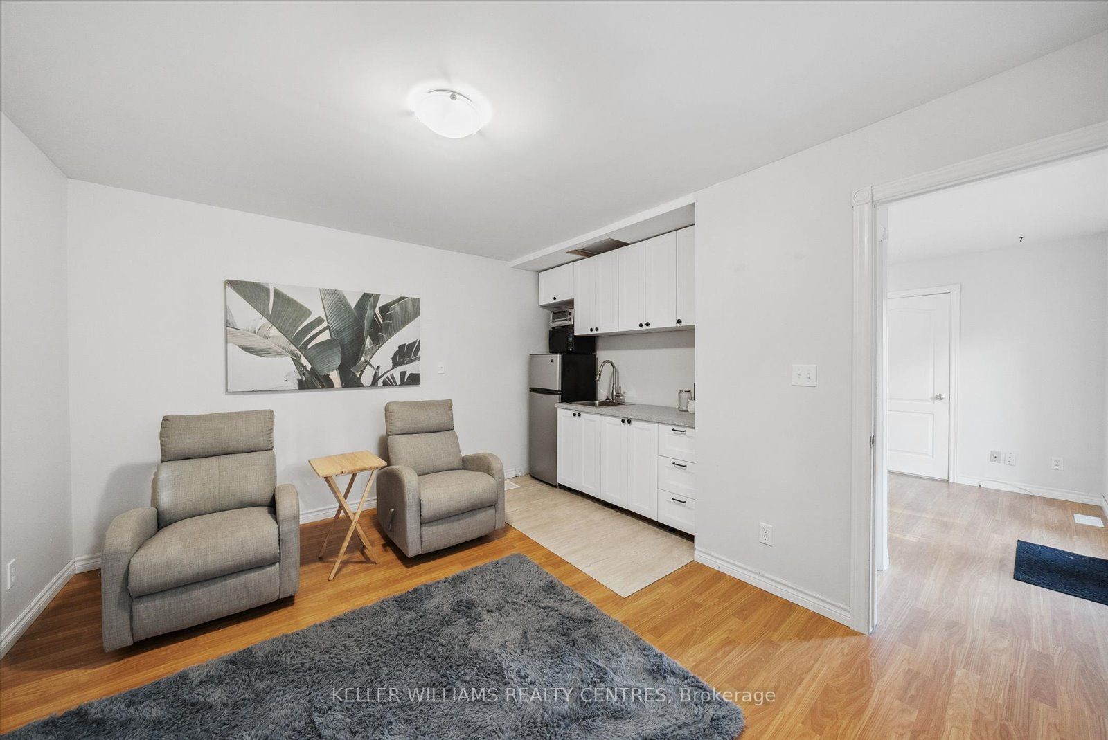 22 Roser Cres