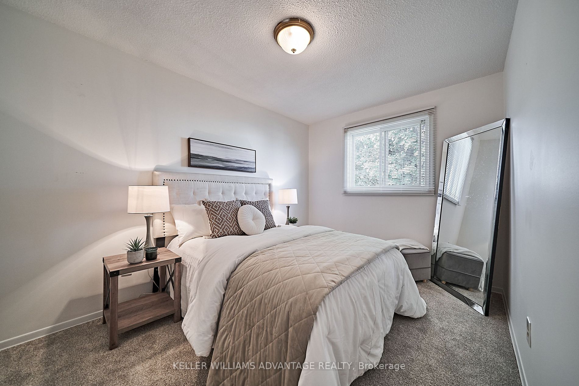 31 Granada Crescent