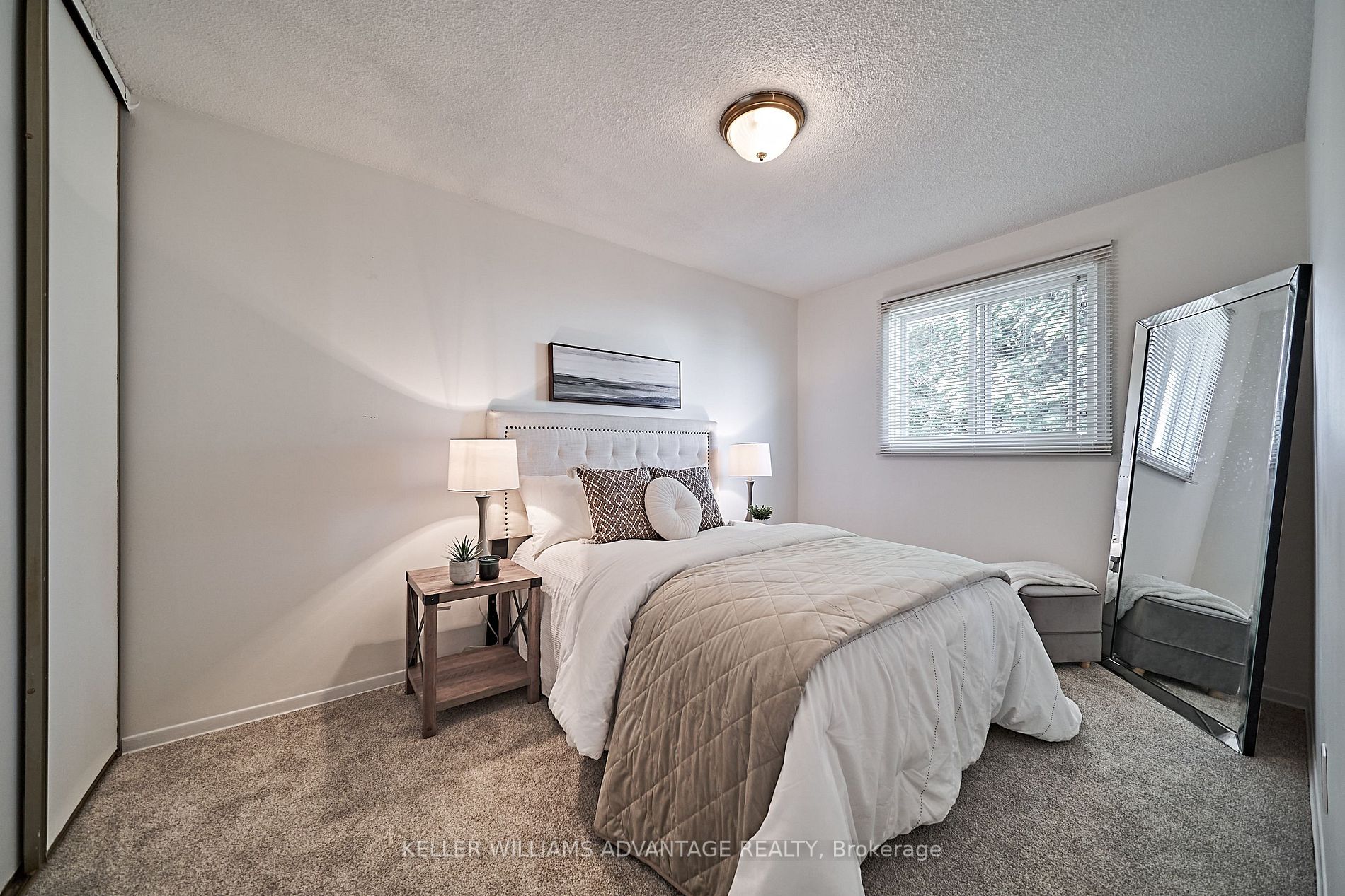 31 Granada Crescent