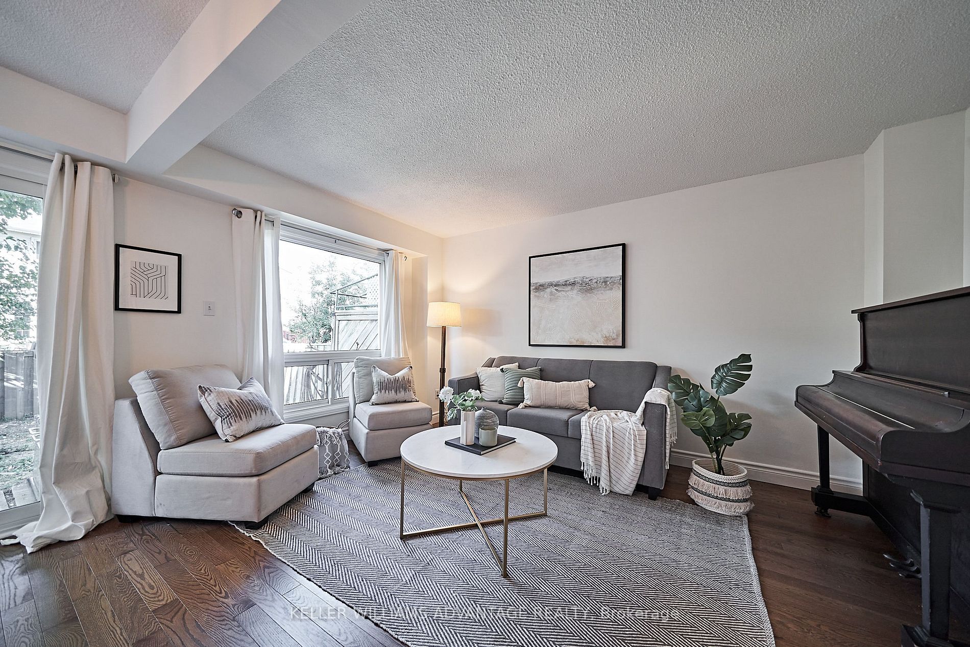 31 Granada Crescent
