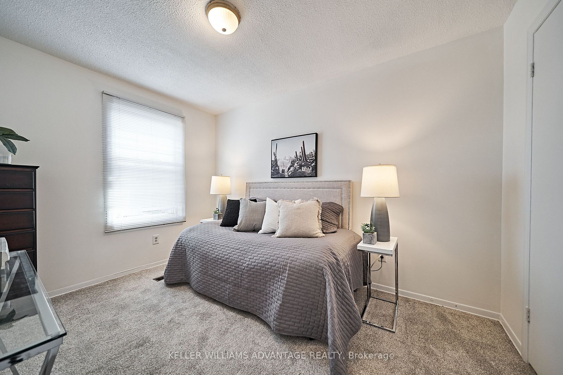 31 Granada Crescent