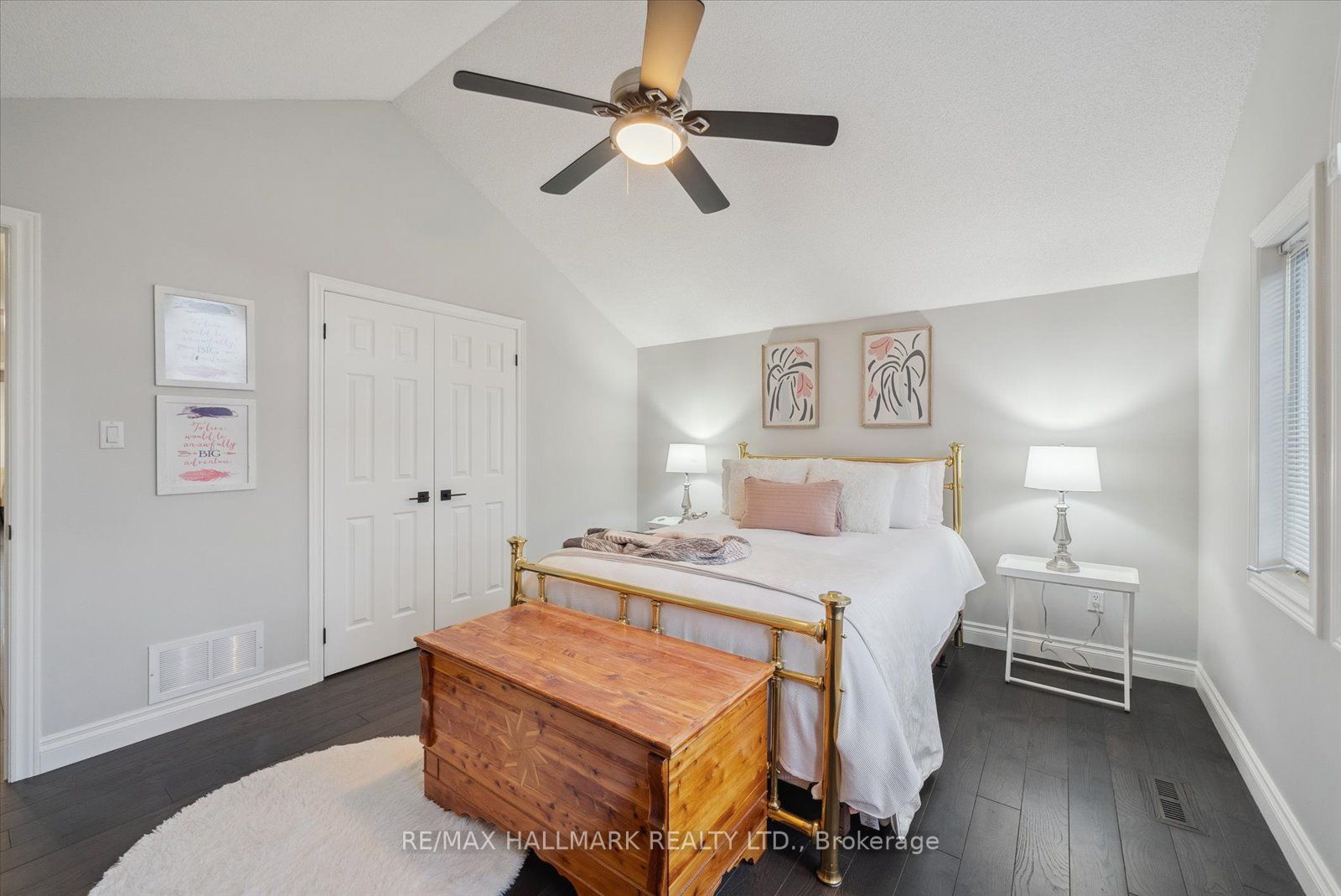 12 Mortimer Cres