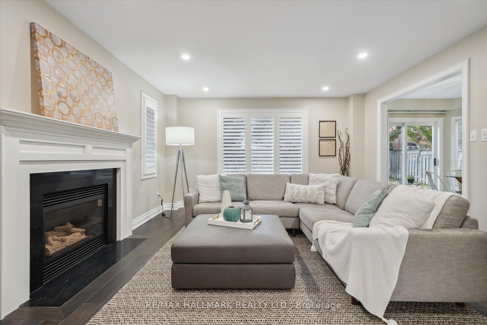 12 Mortimer Cres