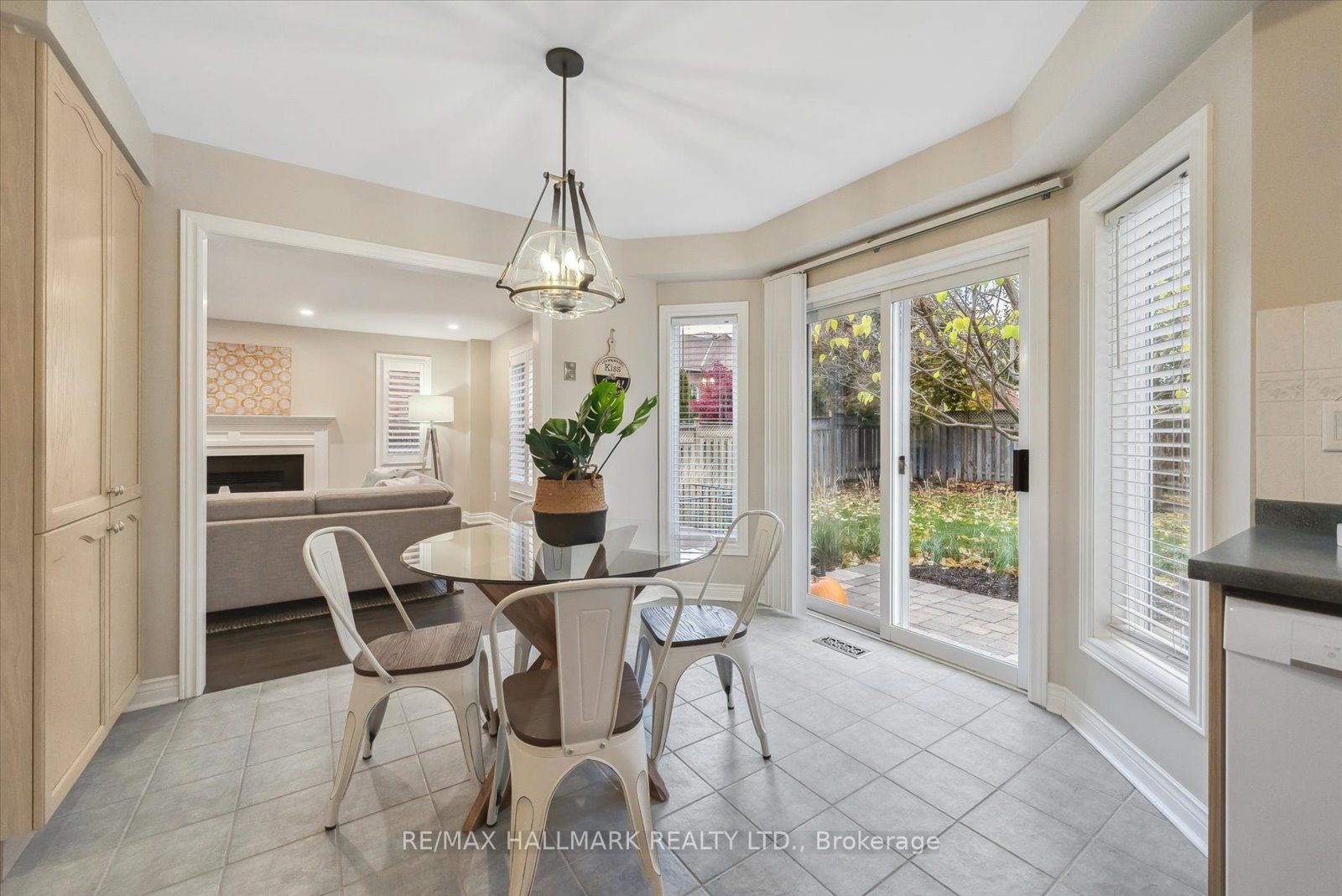 12 Mortimer Cres