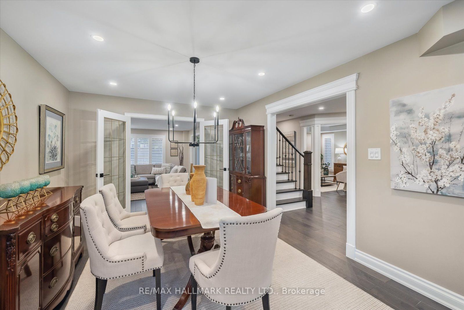 12 Mortimer Cres