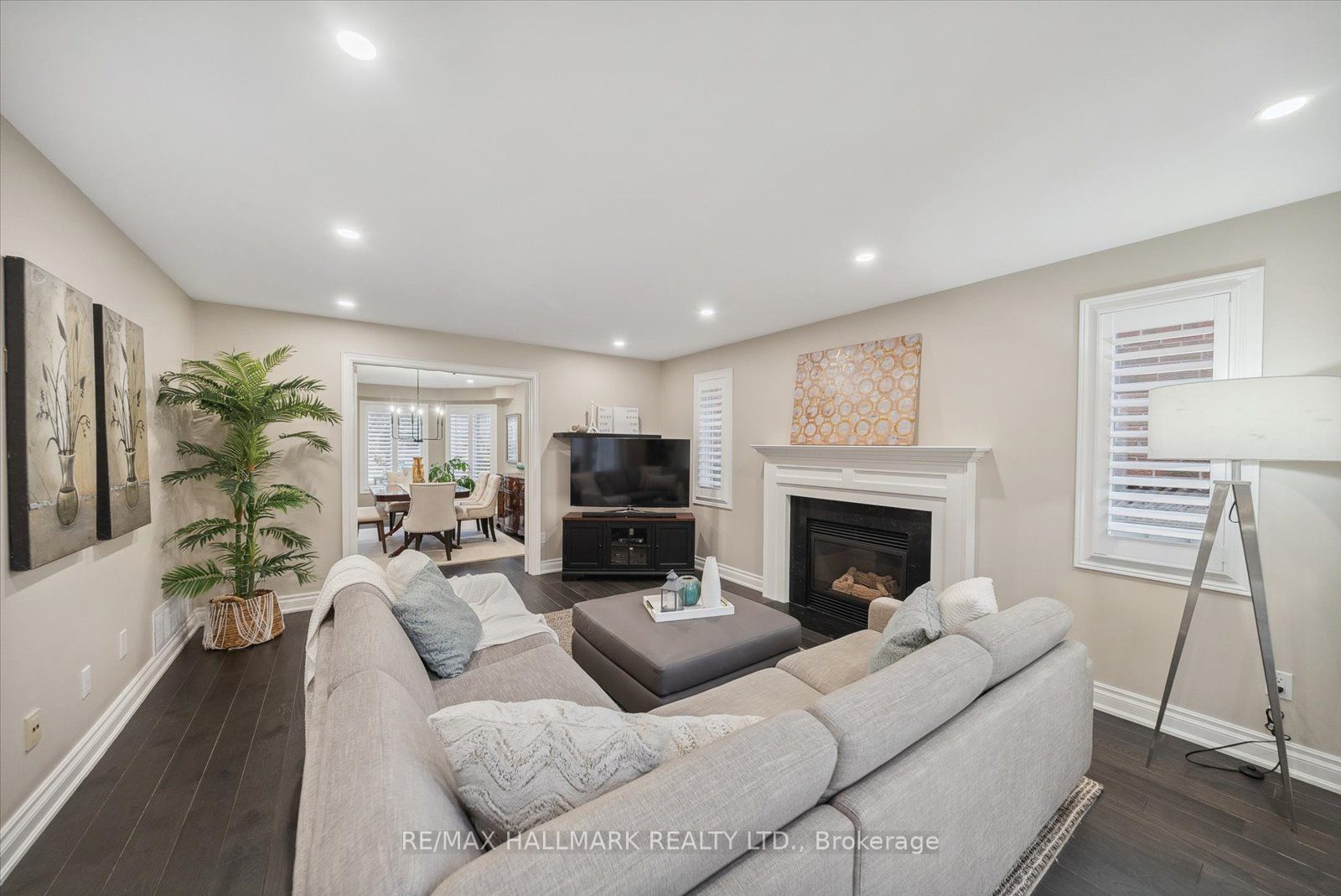 12 Mortimer Cres