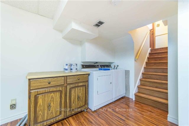 40 Burnt Bark Dr #Bsmt