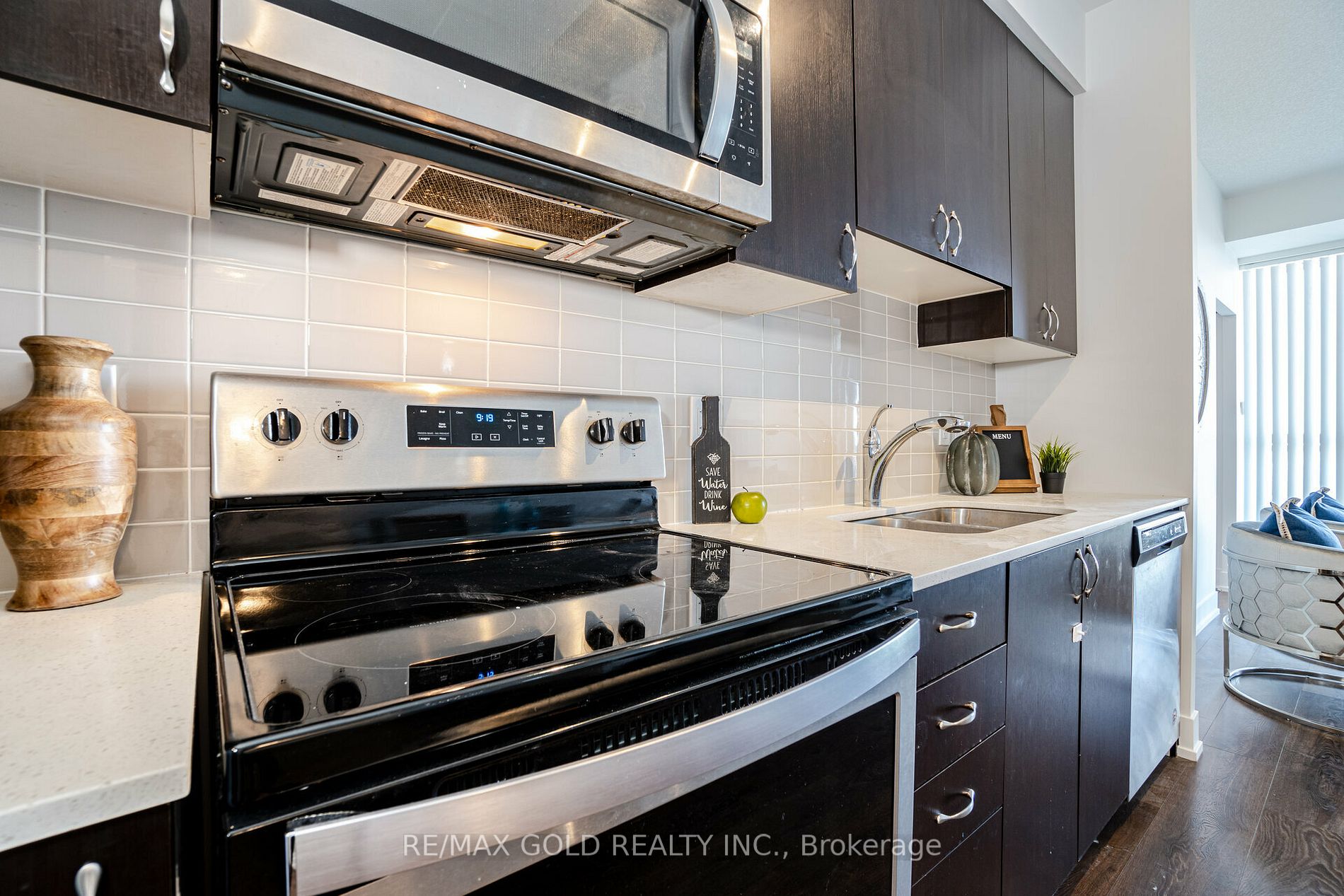 1255 Bayly St, #Lp03