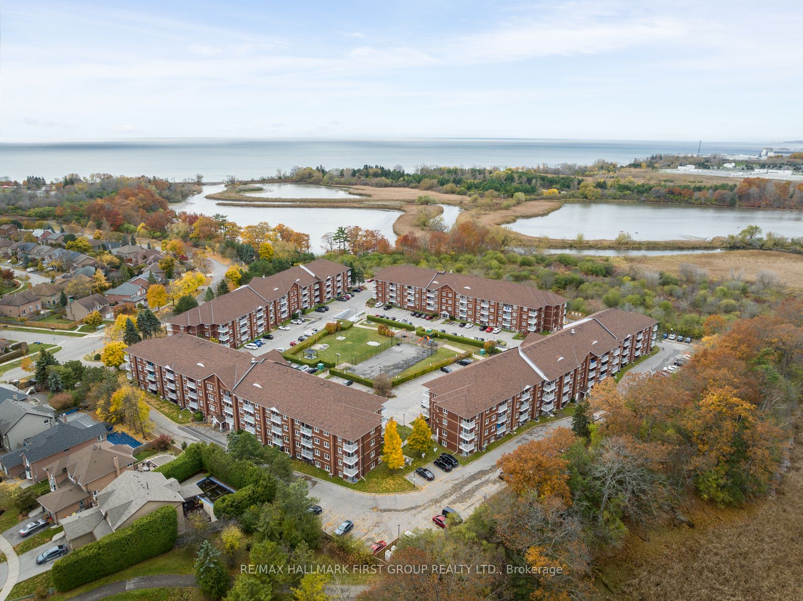 193 Lake Driveway Drive W, #104
