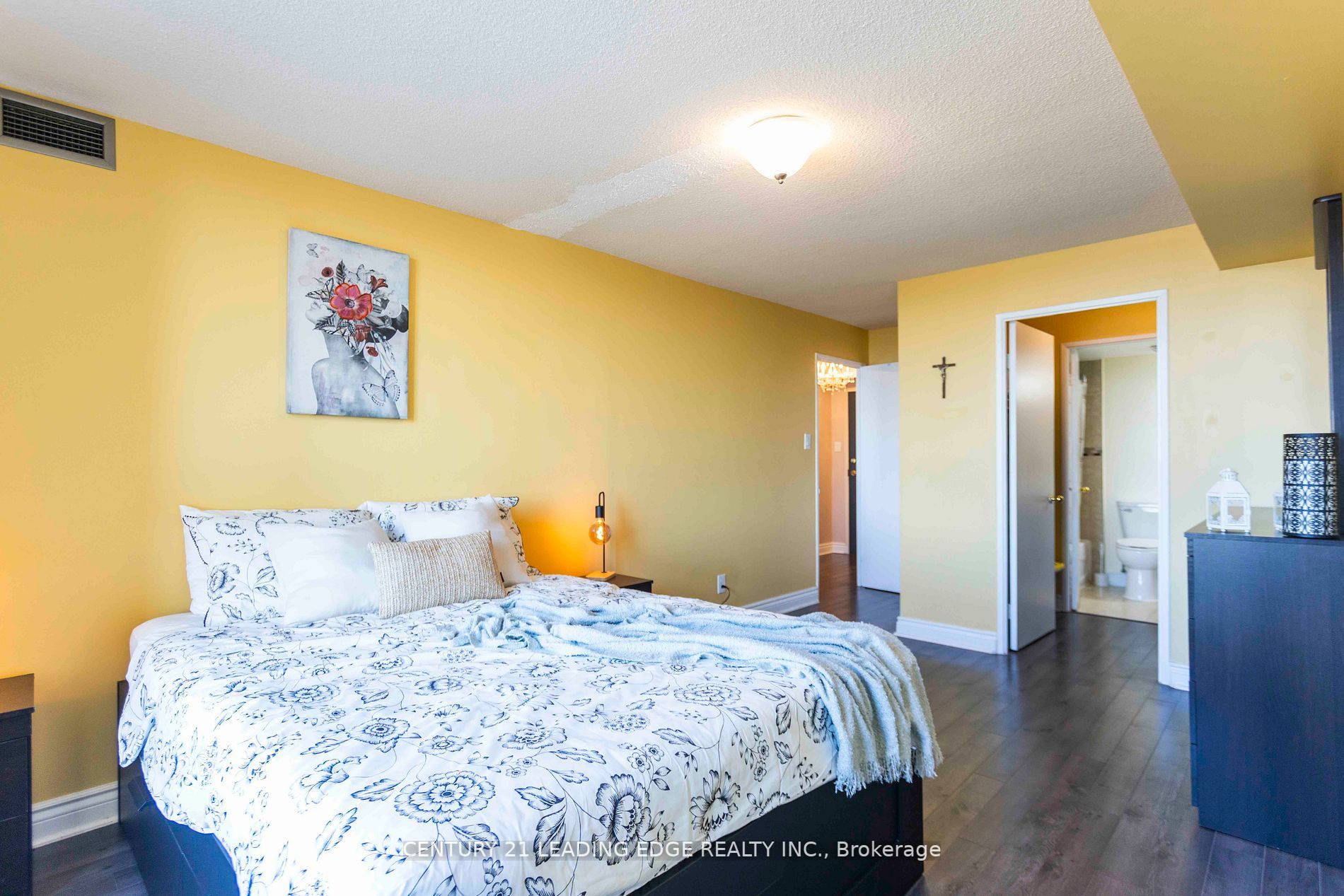330 McCowan Road, #1802
