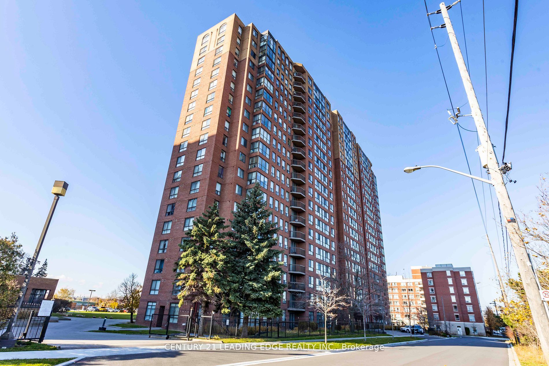330 McCowan Road, #1802
