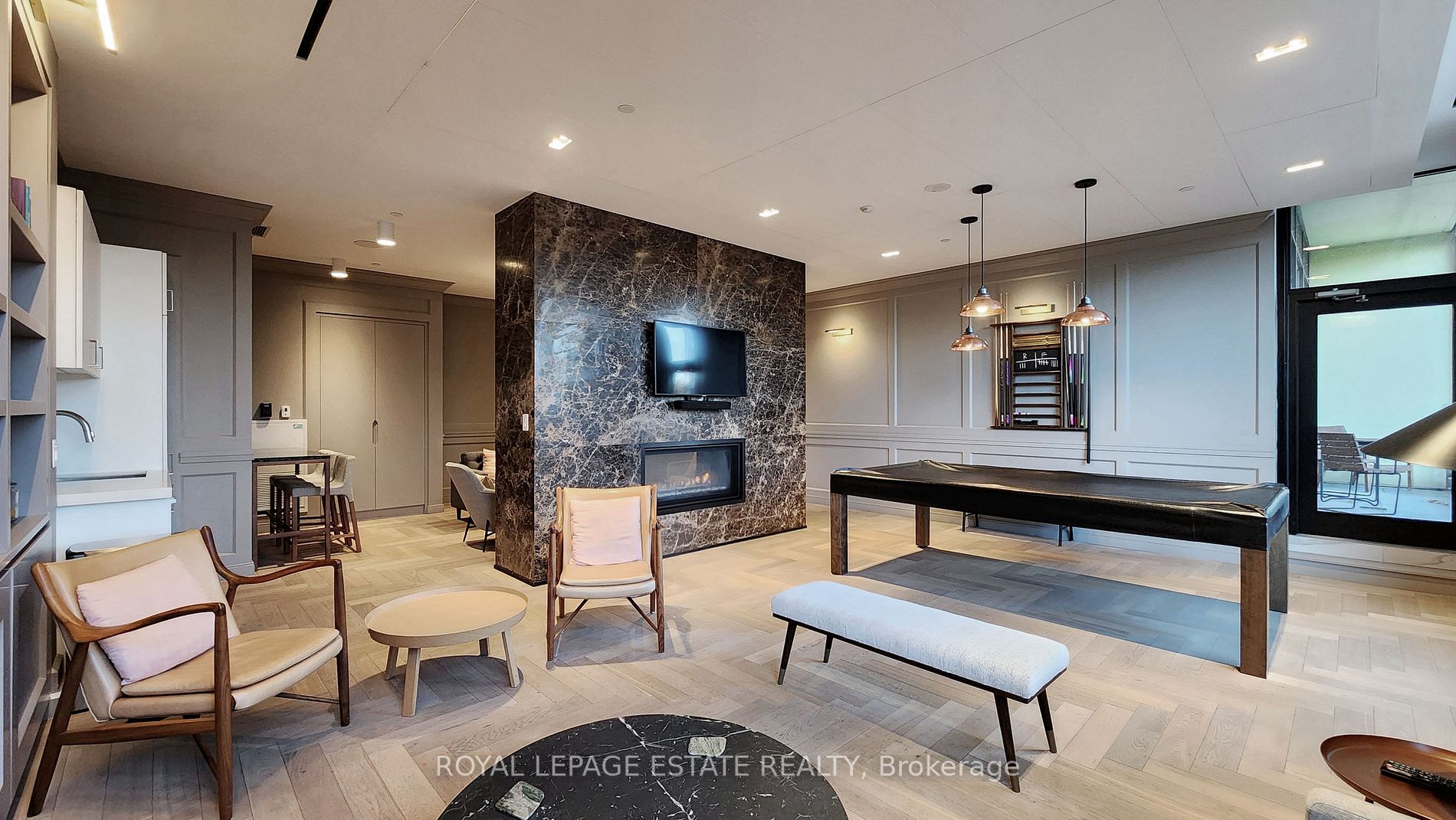1100 Kingston Rd, #213