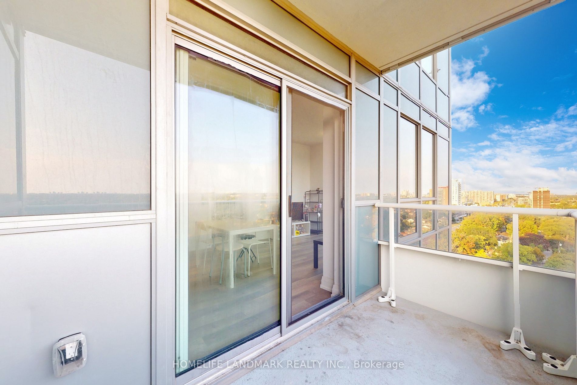3121 Sheppard Ave E, #1702