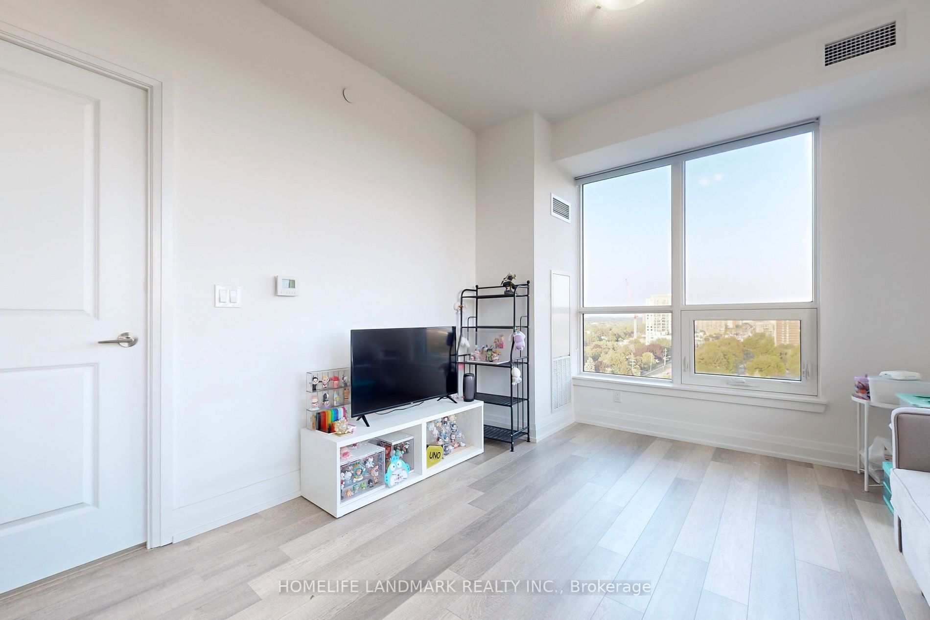 3121 Sheppard Ave E, #1702