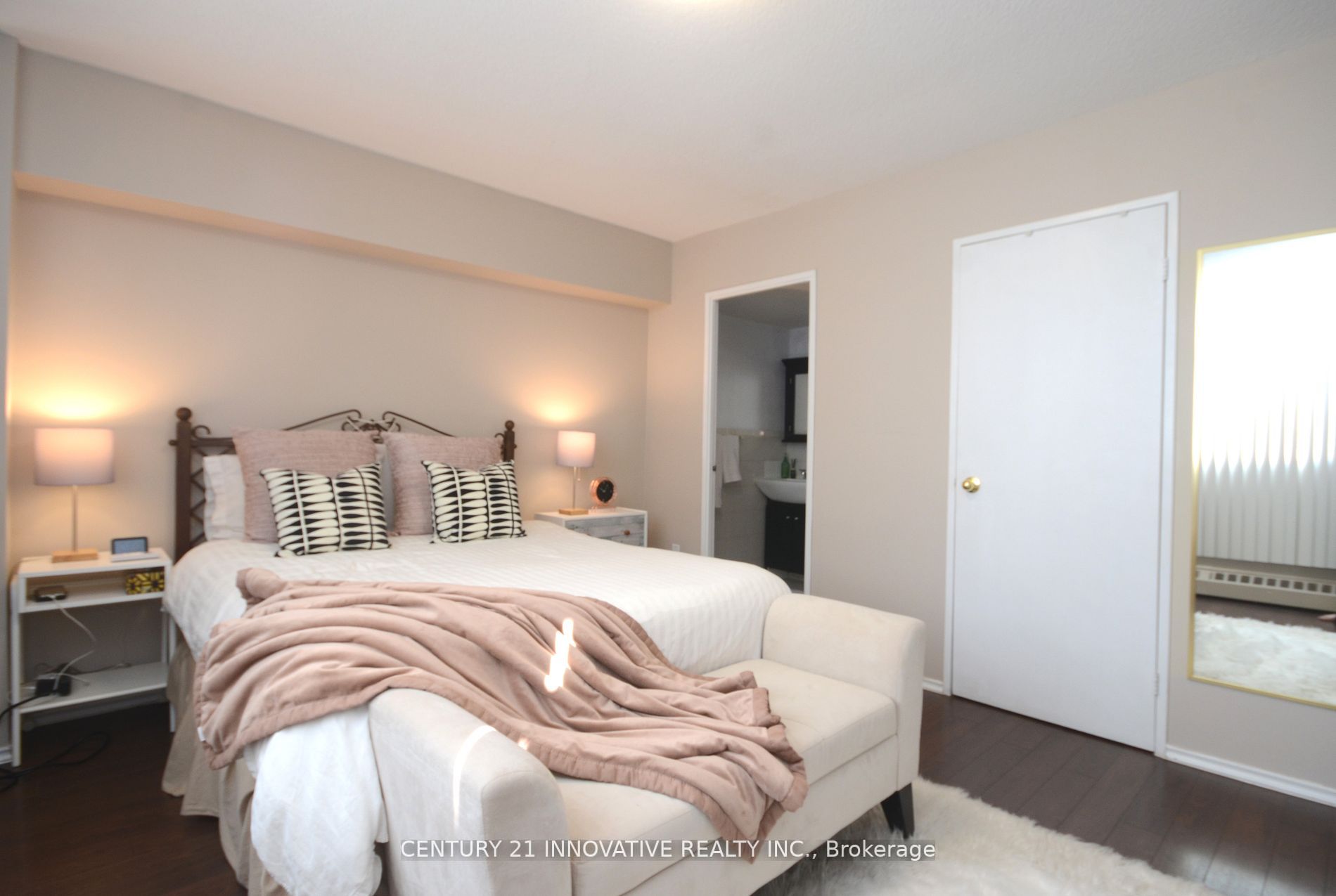 2050 Bridletowne Circ, #204