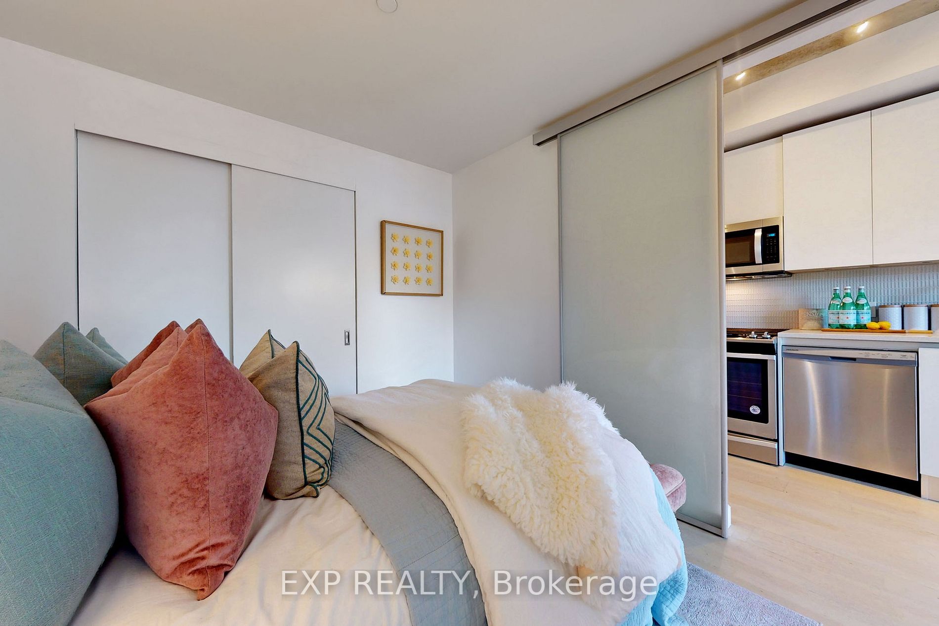 246 Logan Ave, #319