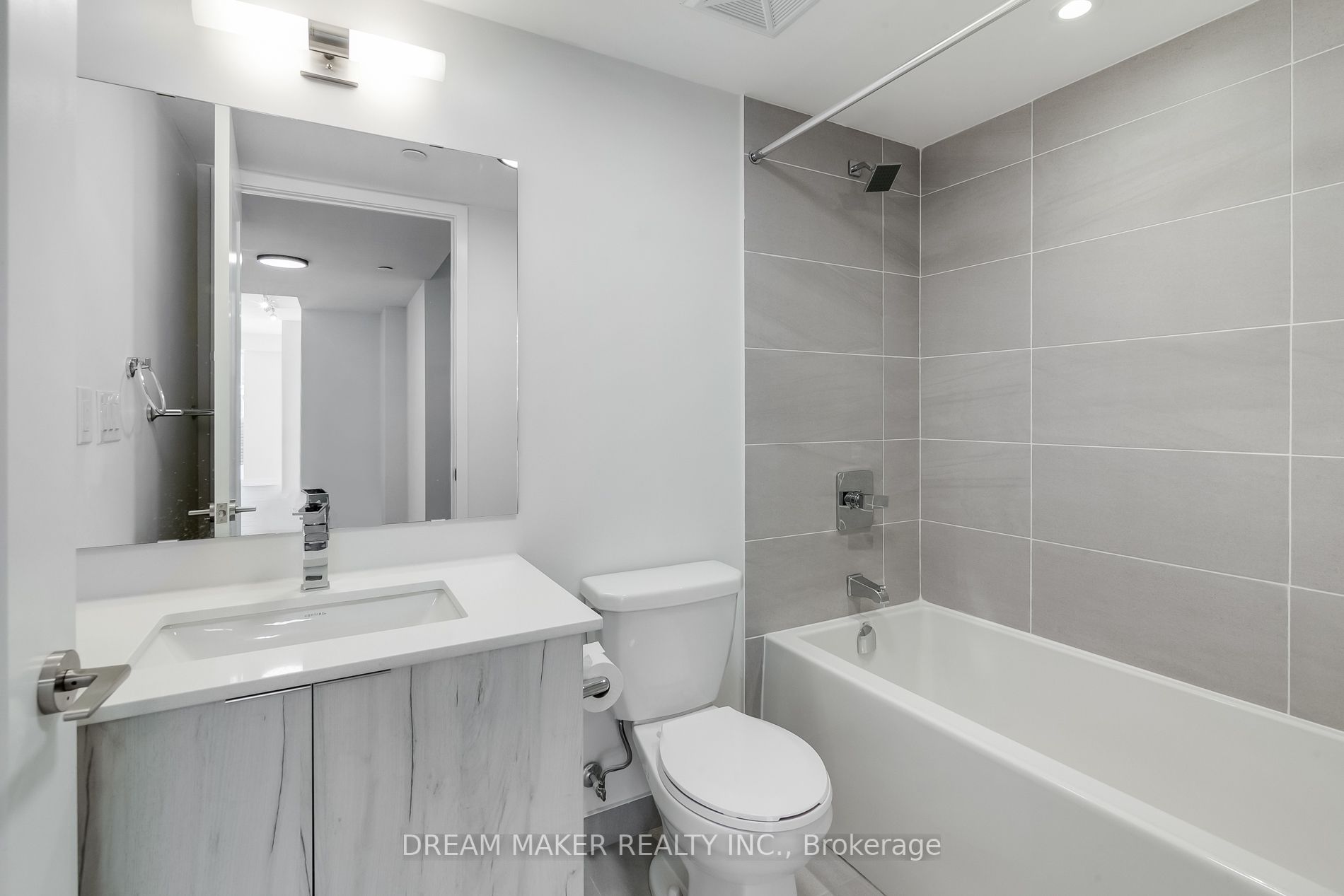 1350 Kingston Rd, #101