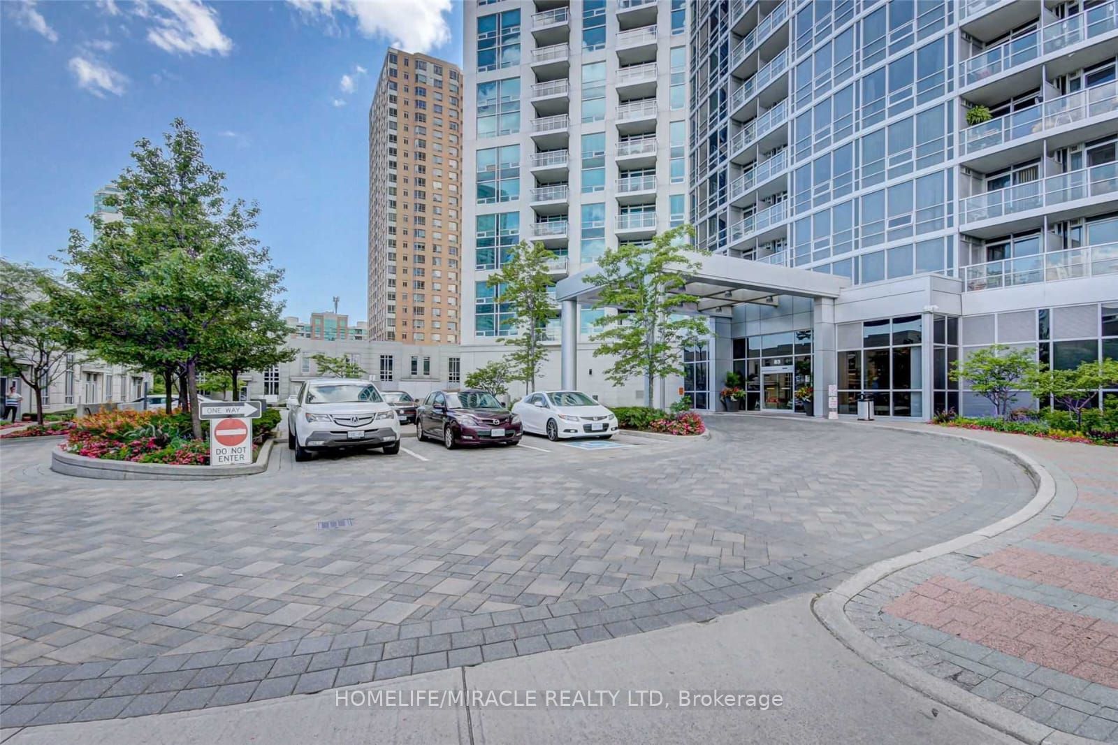 83 BOROUGH Drive #410
