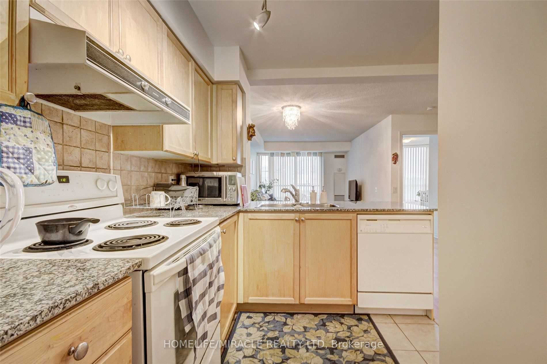 83 BOROUGH Drive #410