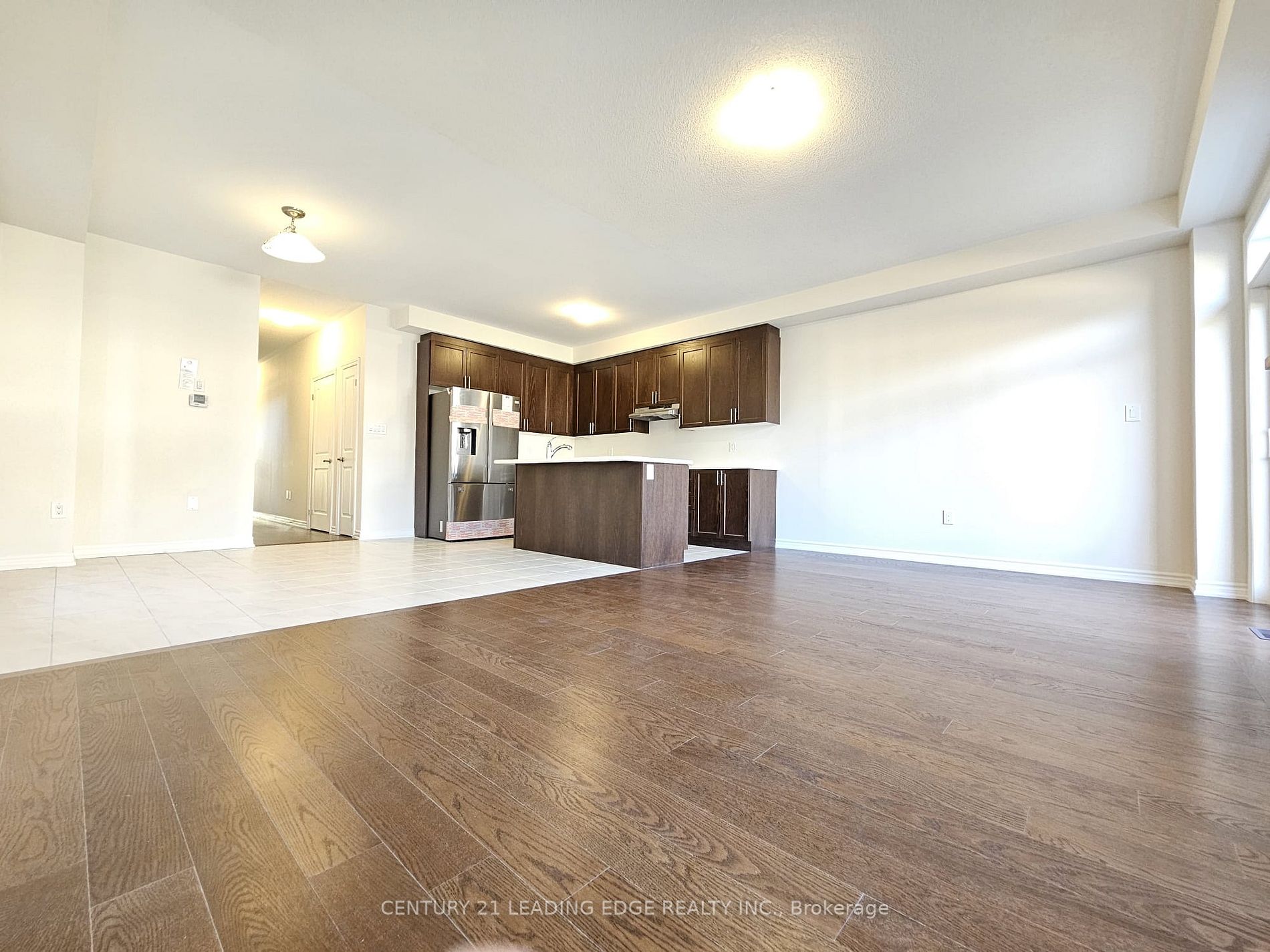 16 Bromfield St