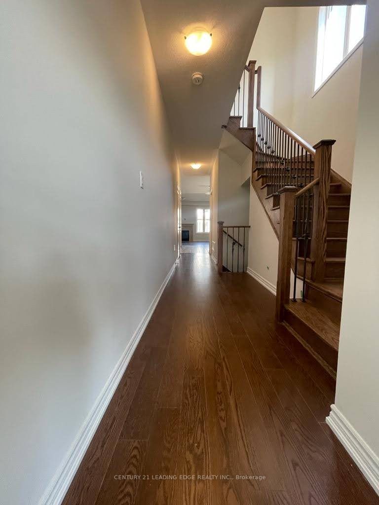 16 Bromfield St
