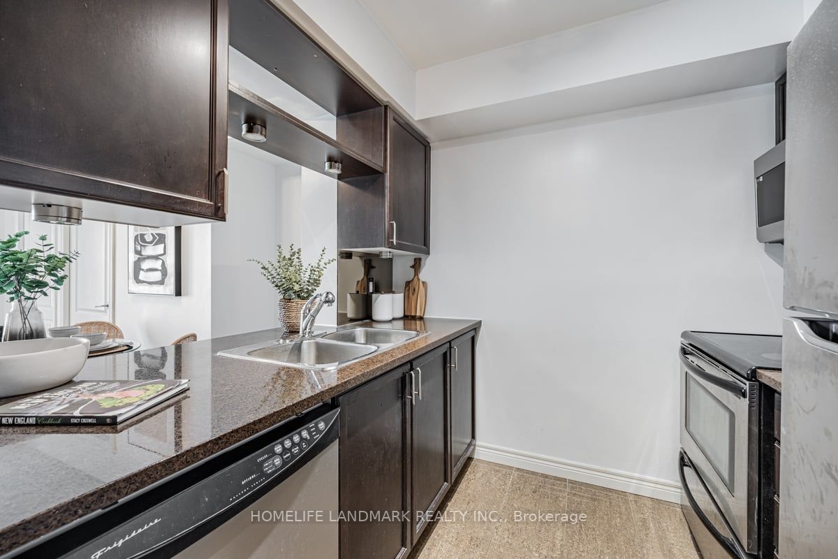 60 Town Centre Crt, #1206