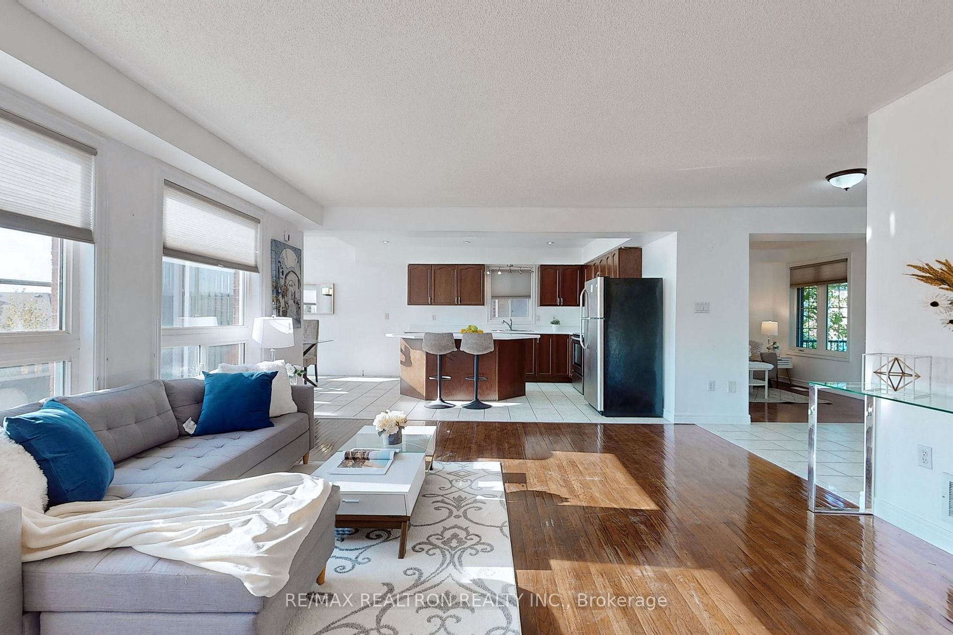 899 Coldstream Drive