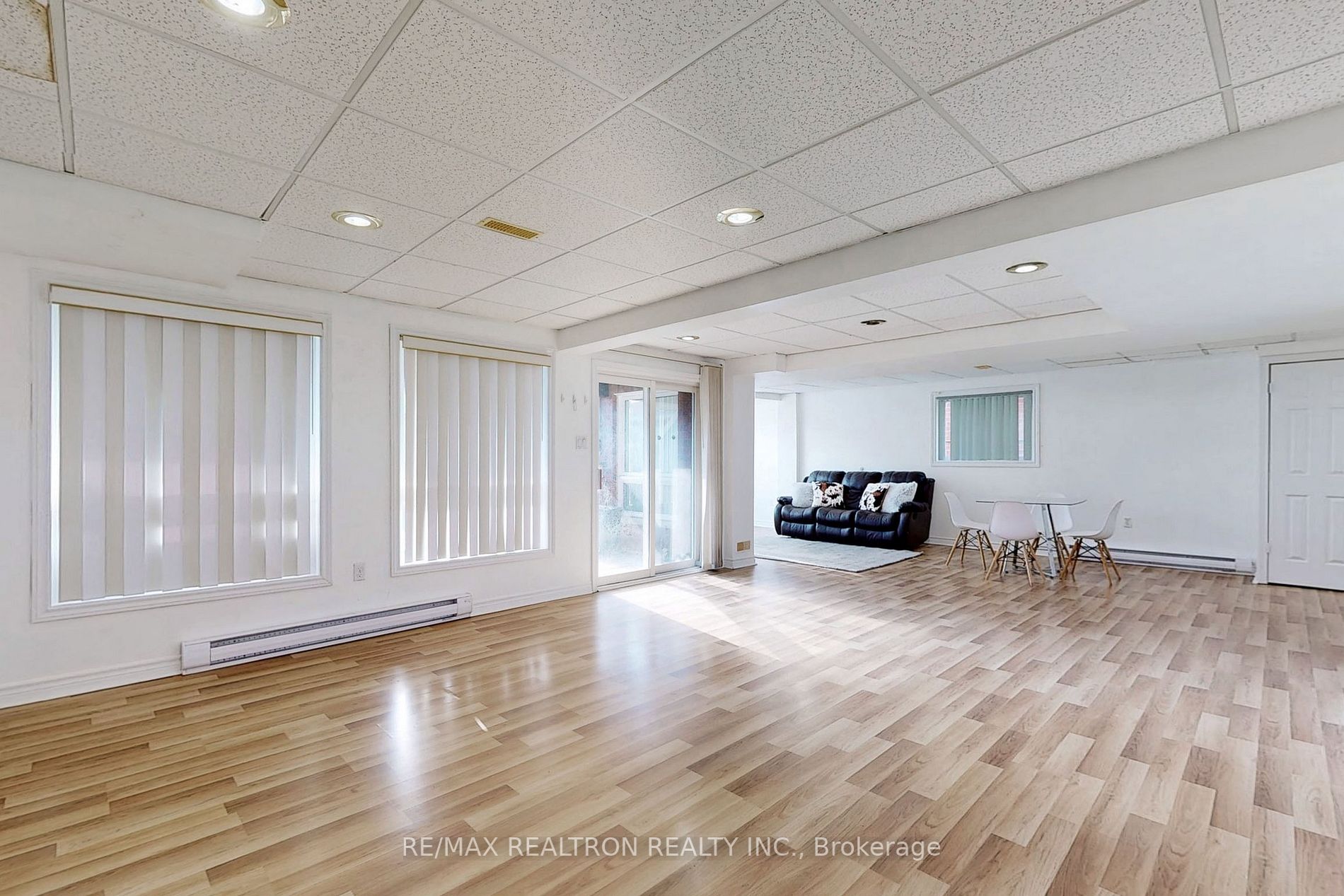 899 Coldstream Drive