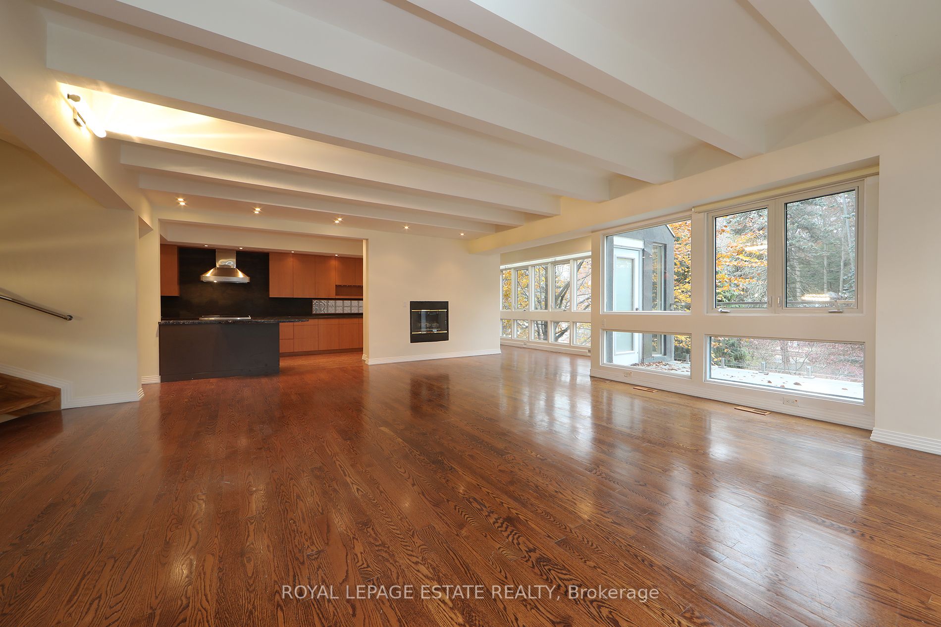 25 Fallingbrook Drive