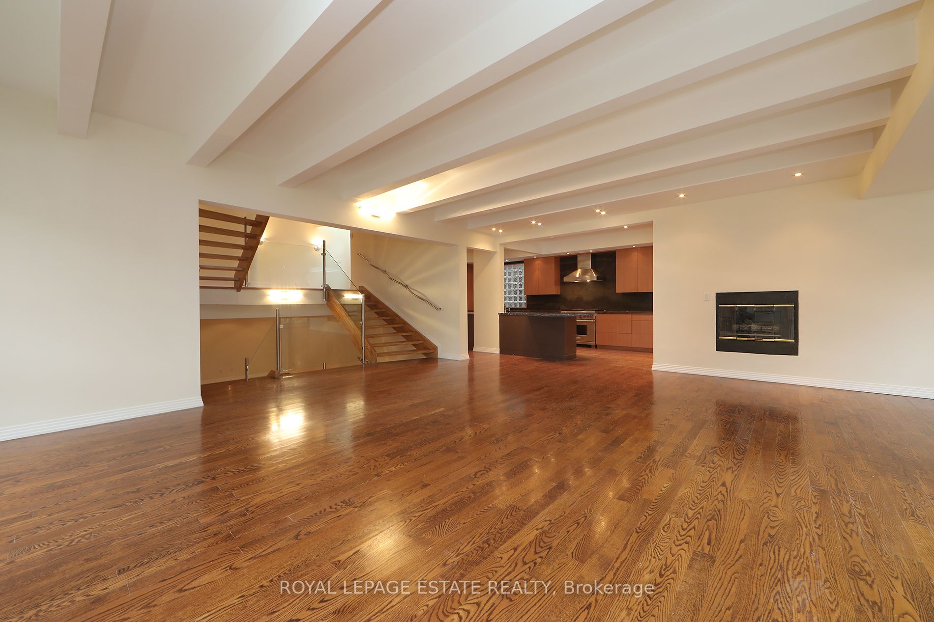 25 Fallingbrook Drive