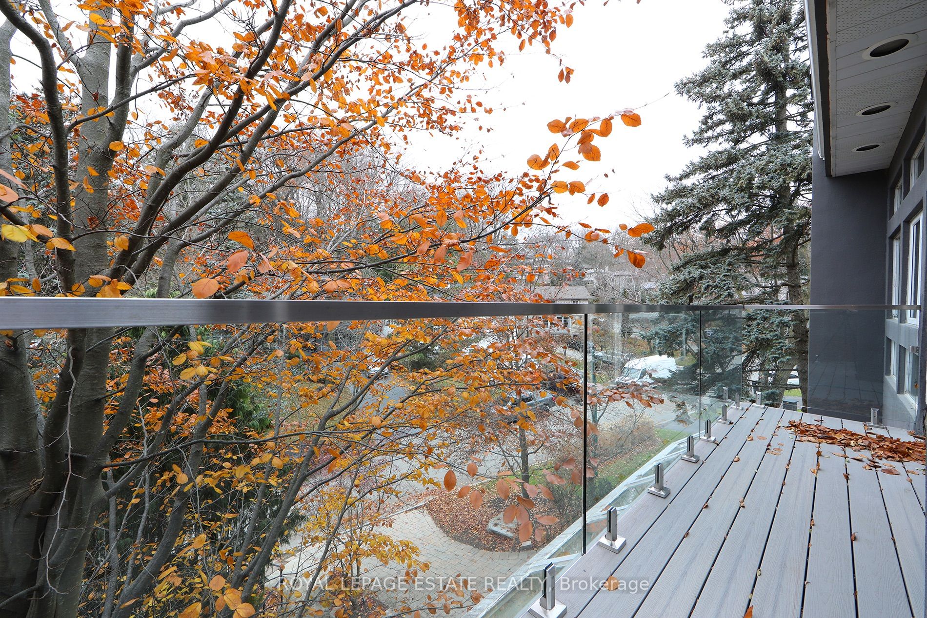 25 Fallingbrook Drive