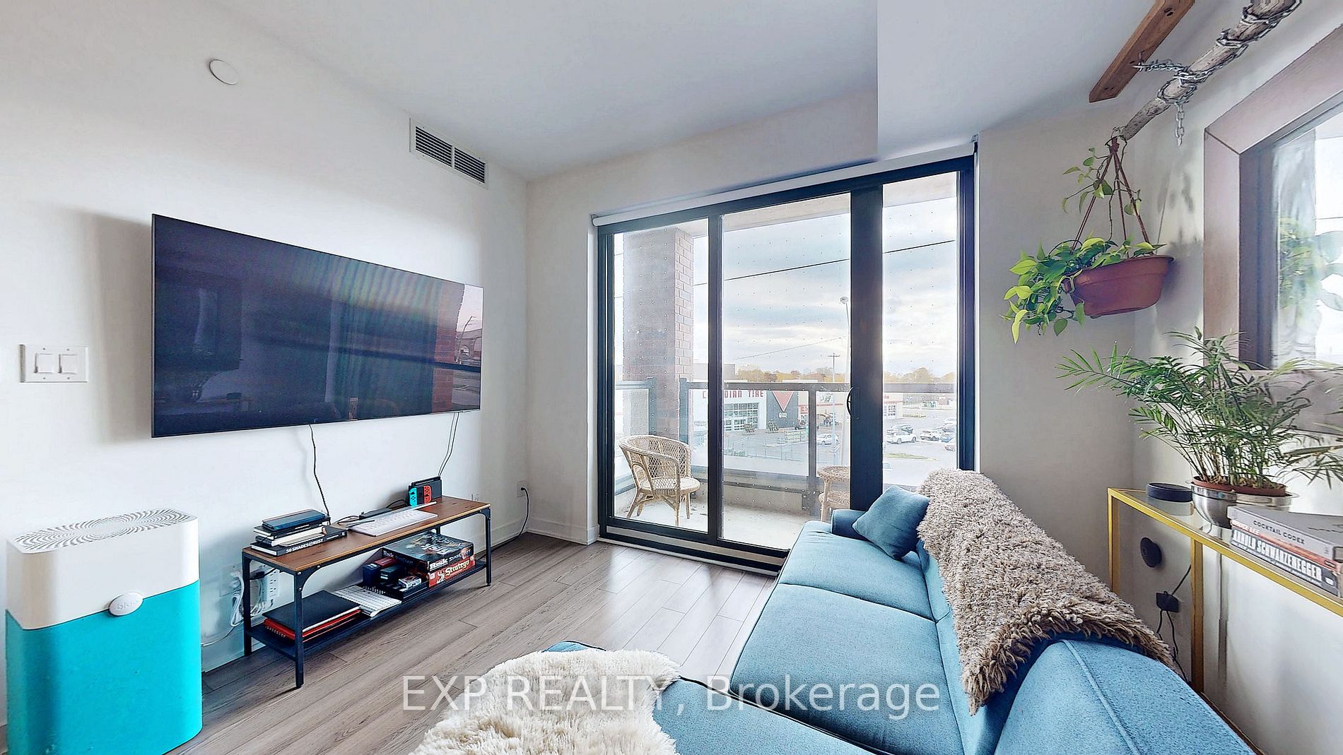 2799 Kingston Rd, #318