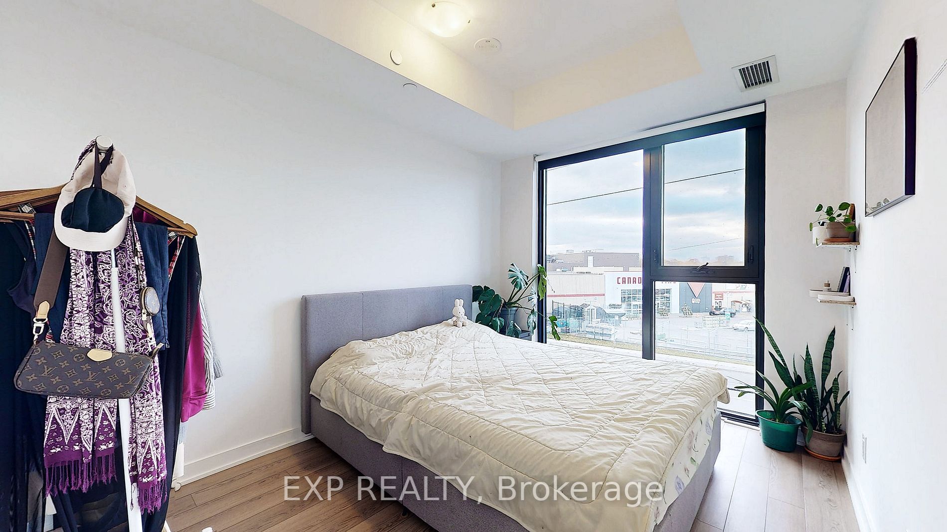 2799 Kingston Rd, #318