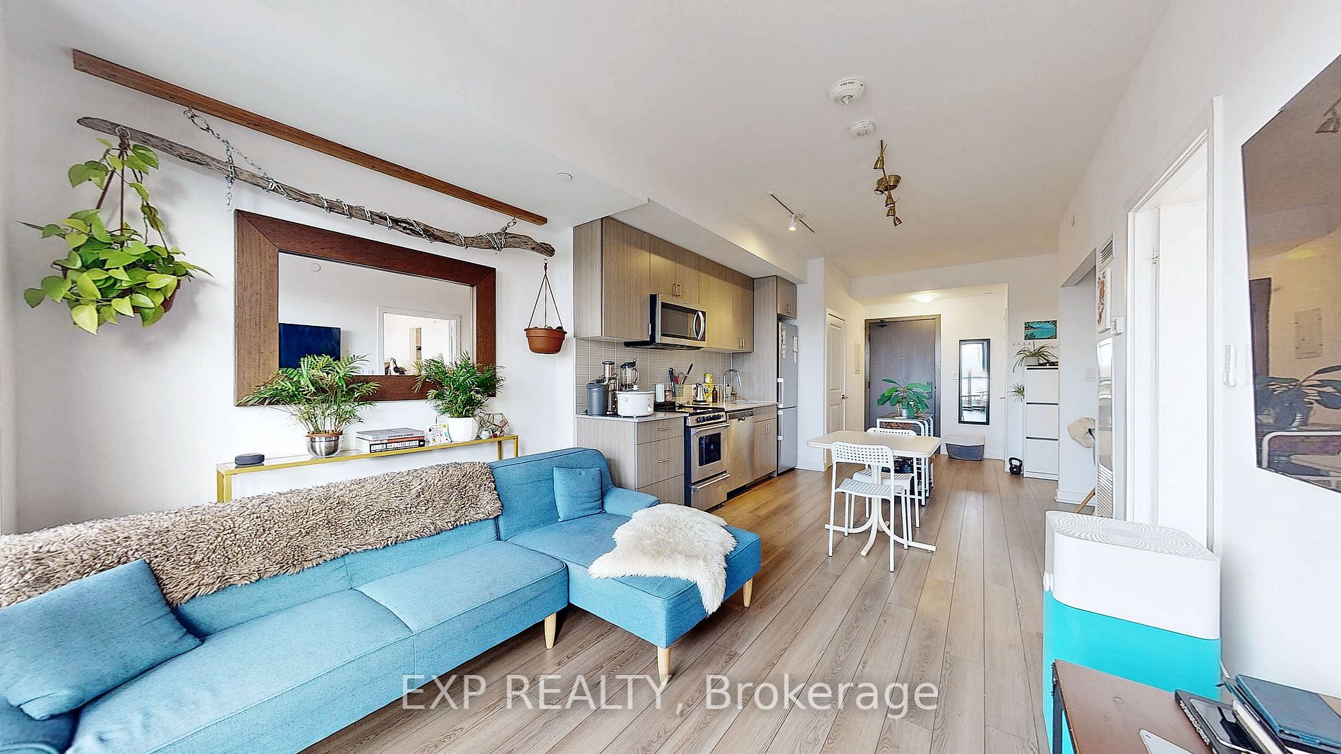 2799 Kingston Rd, #318