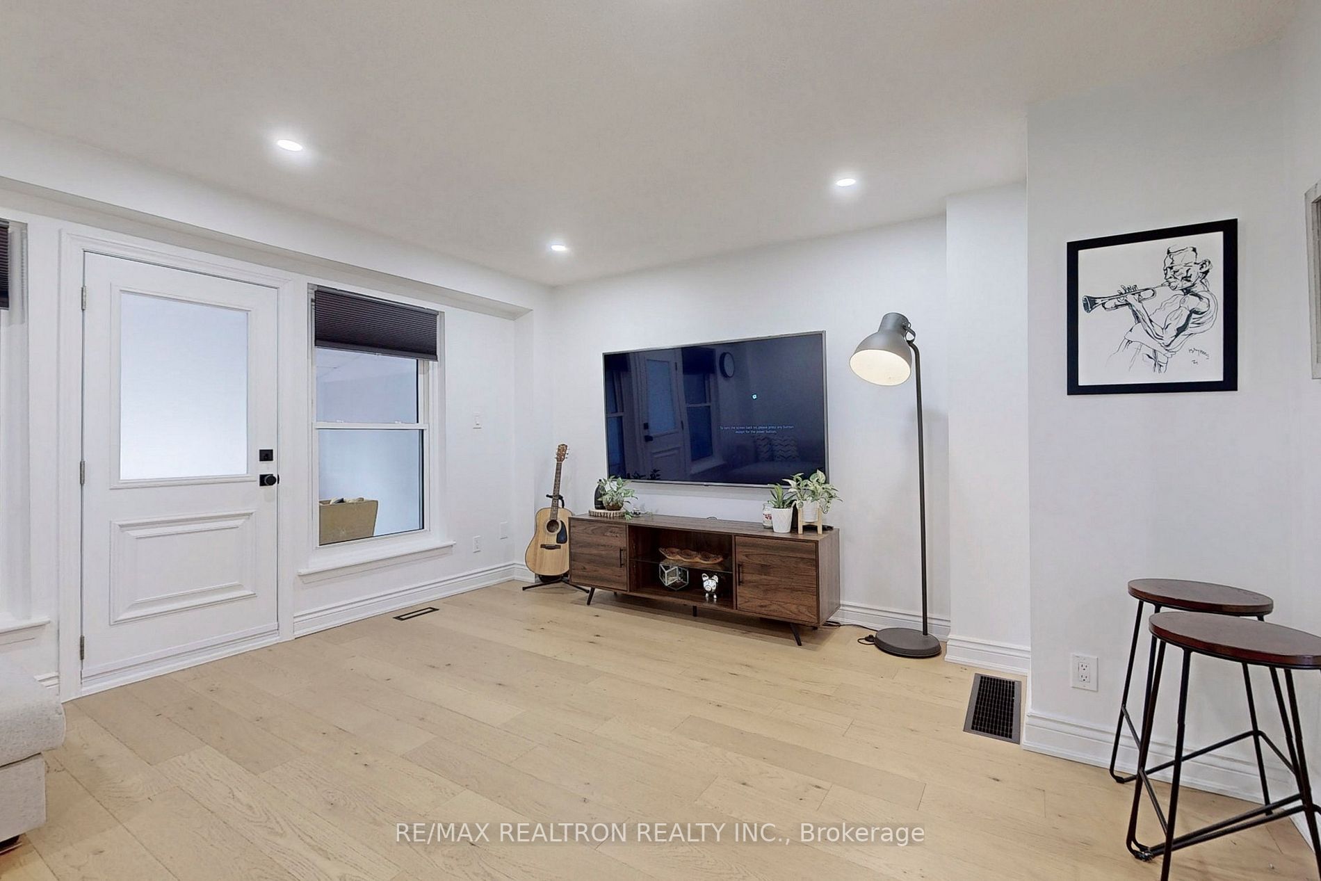 109 Ormond Dr