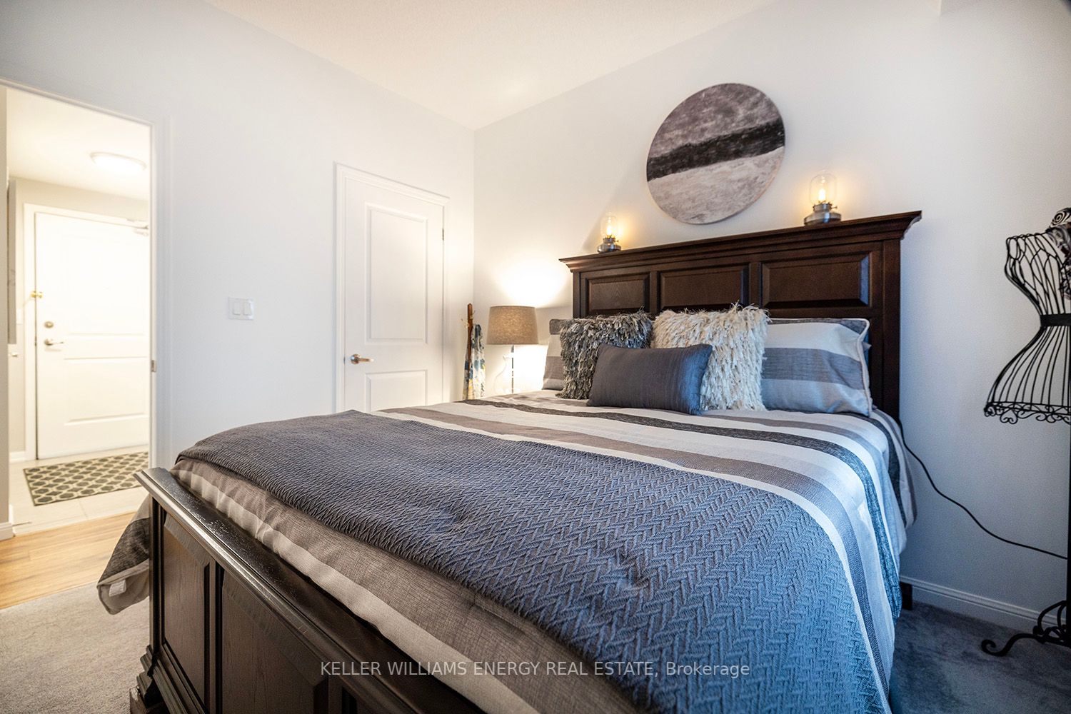1 Sidney Lane, #206