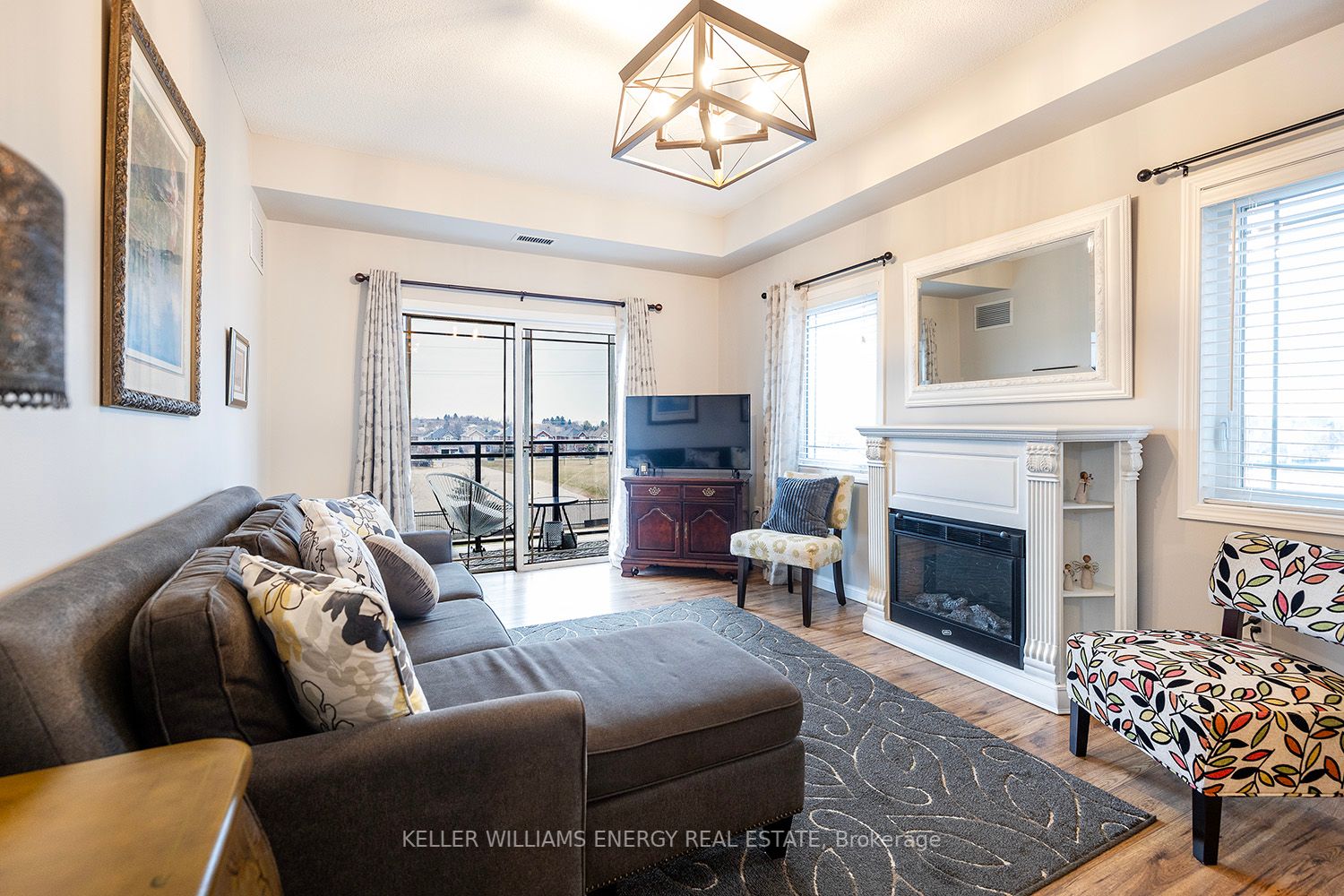 1 Sidney Lane, #206