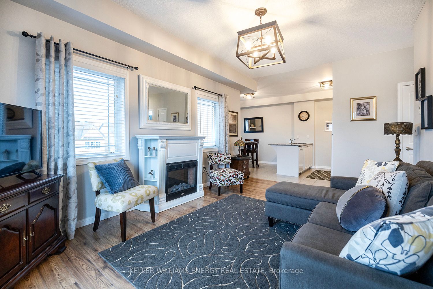 1 Sidney Lane, #206