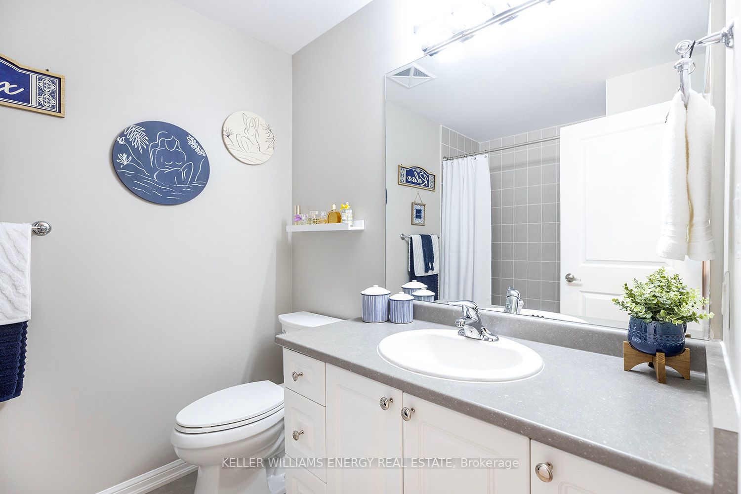 1 Sidney Lane, #206