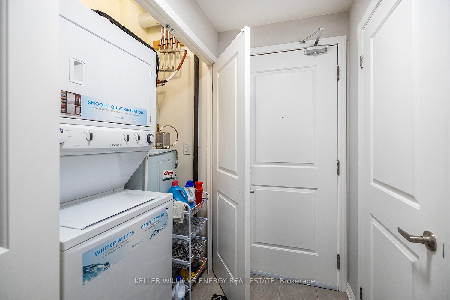 1 Sidney Lane, #206