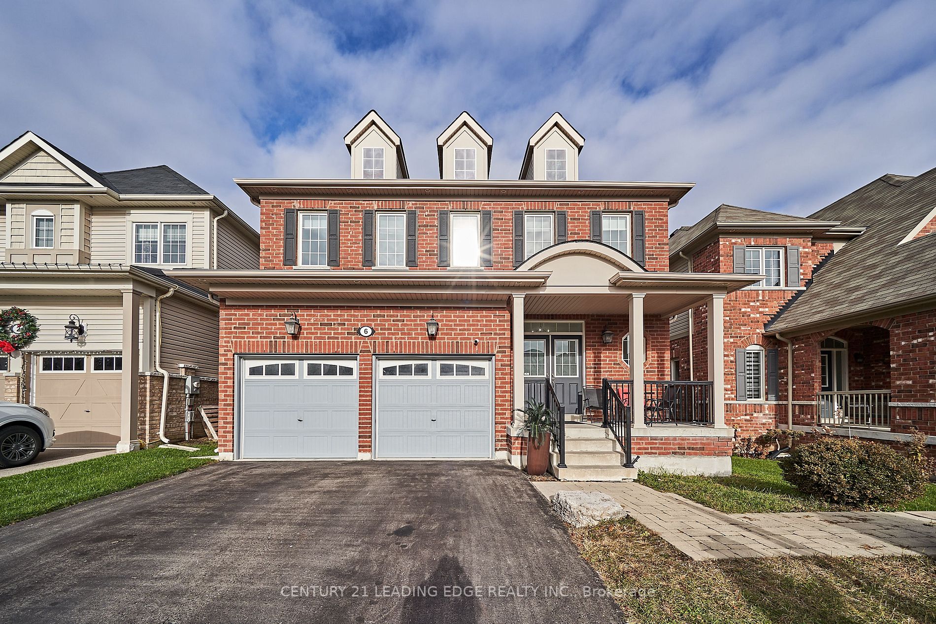6 North Glen Blvd