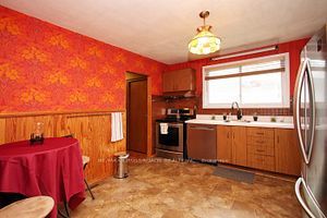 985 Vistula Dr