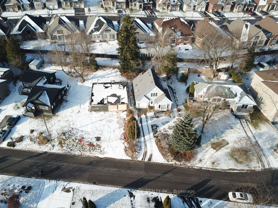16 Coulcliff Boulevard