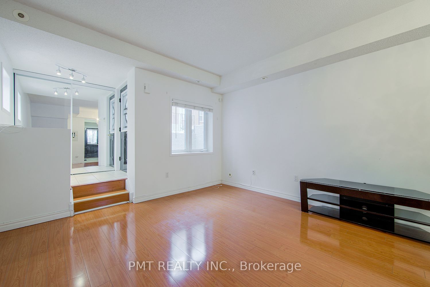 901 Kennedy Road, #26
