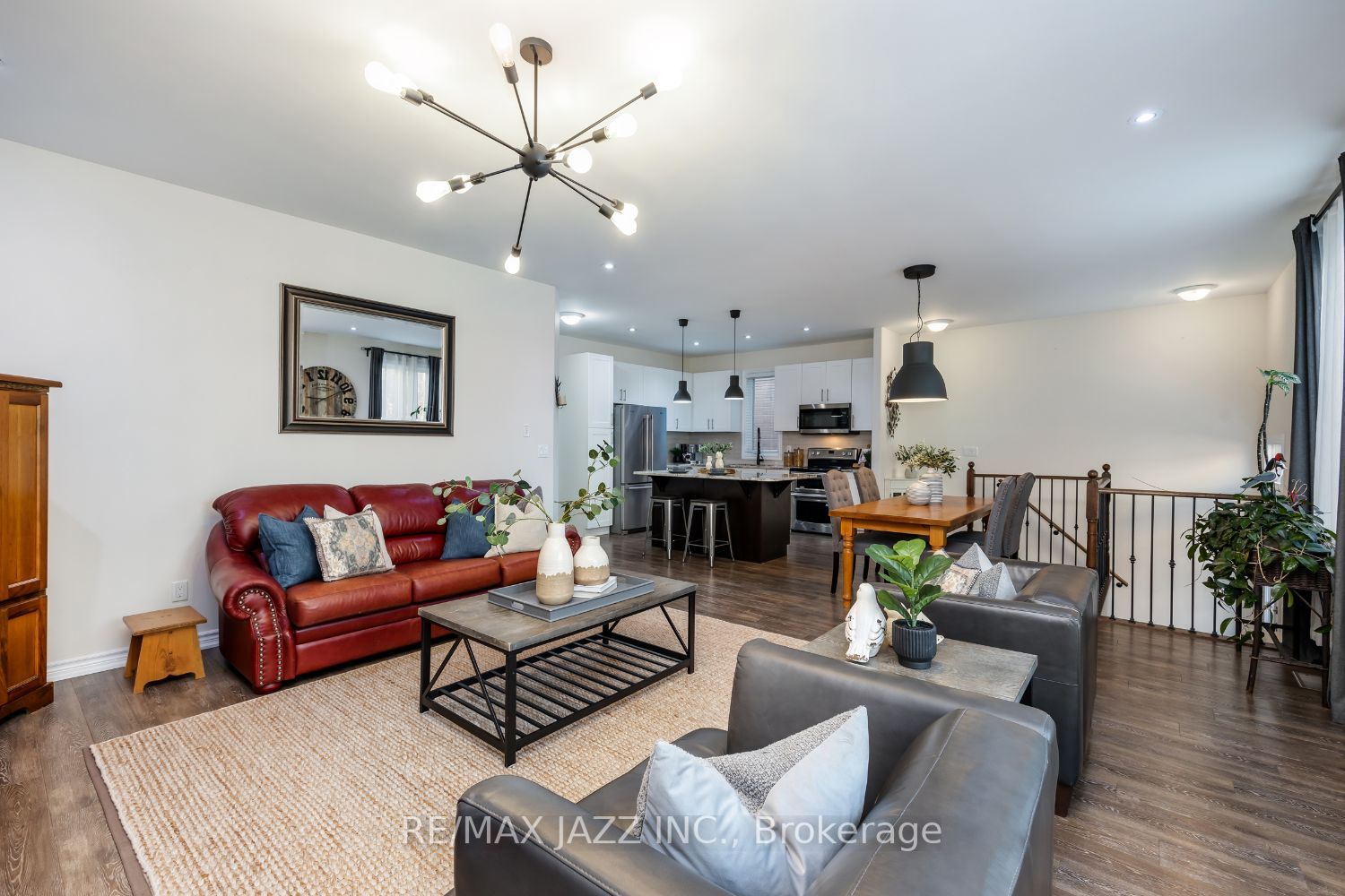 6 Colville Avenue